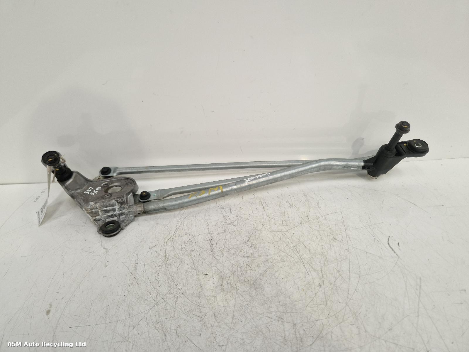 View Auto part Wiper Linkage Dacia Sandero 2015