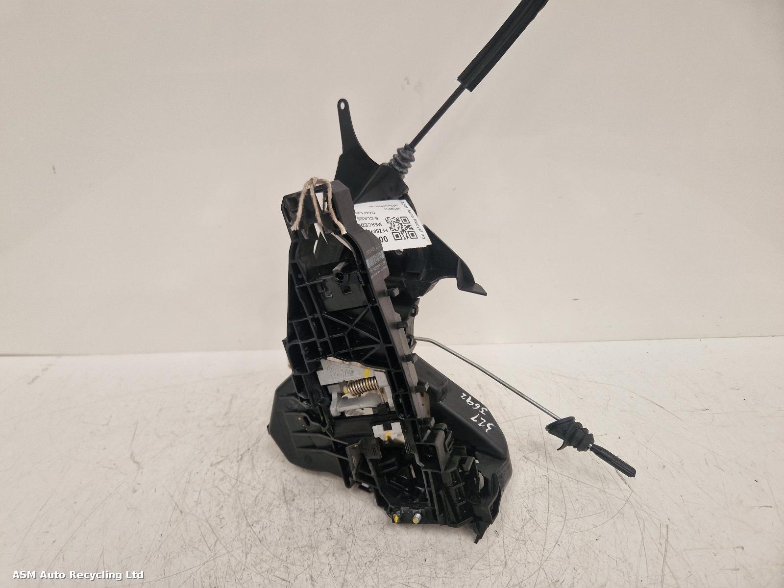 View Auto part Door Lock Assembly Mercedes B Class 2011