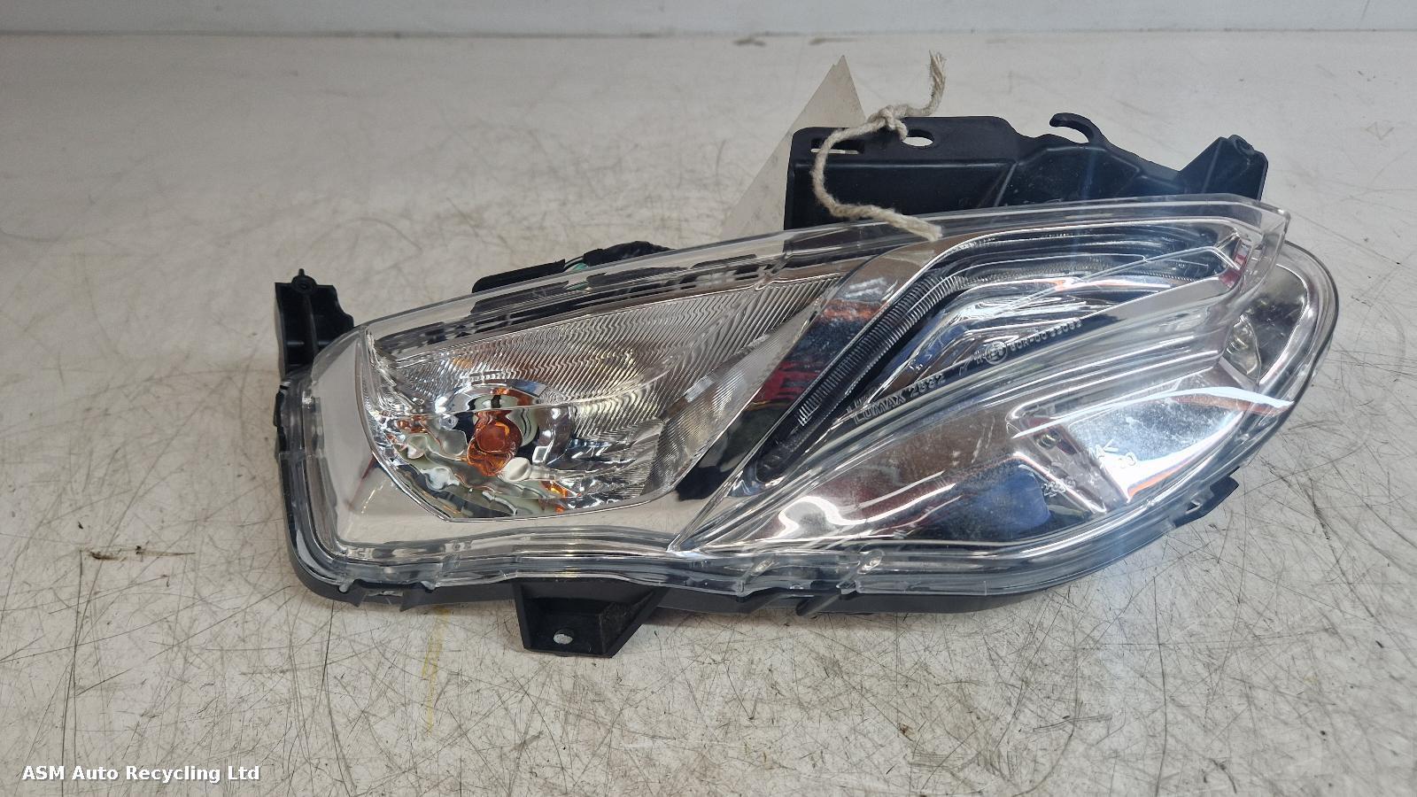 View Auto part R Repeater Lamp Suzuki Address 125 2024
