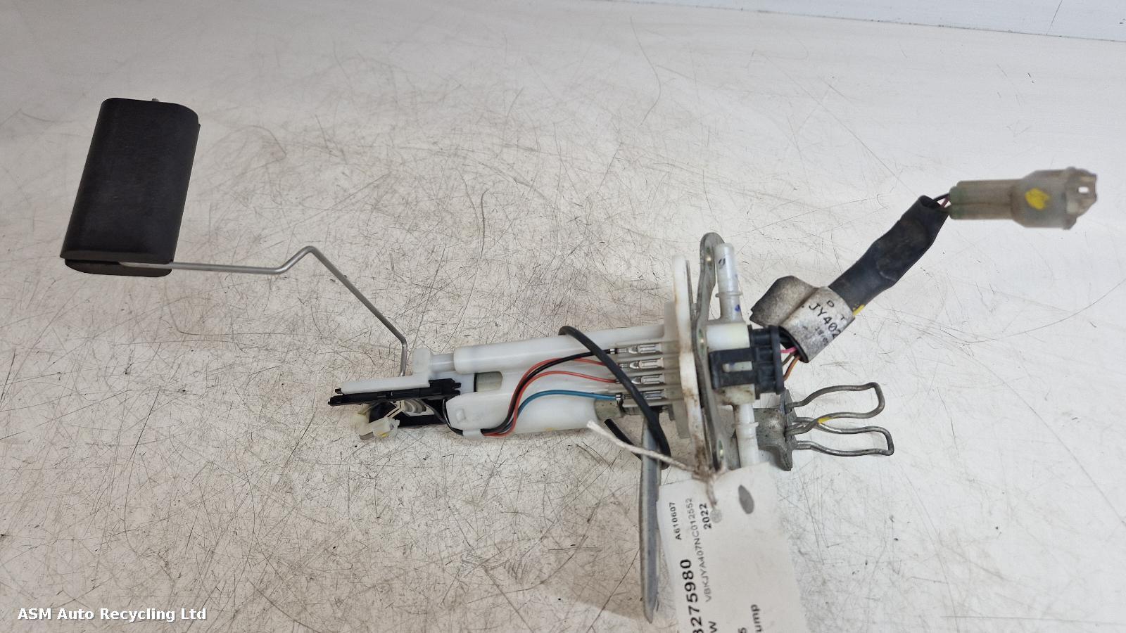 View Auto part Fuel Pump Ktm Rc 125 2022