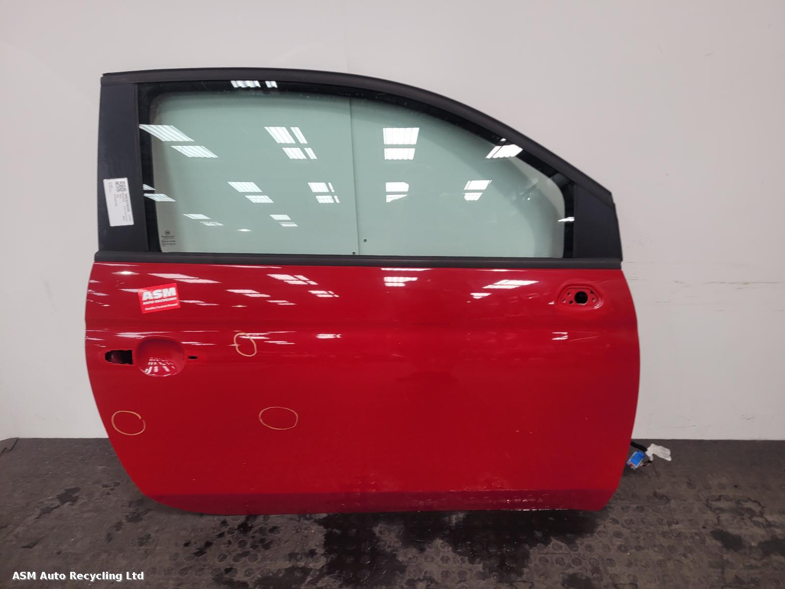 View Auto part R Front Door Fiat 500 2015