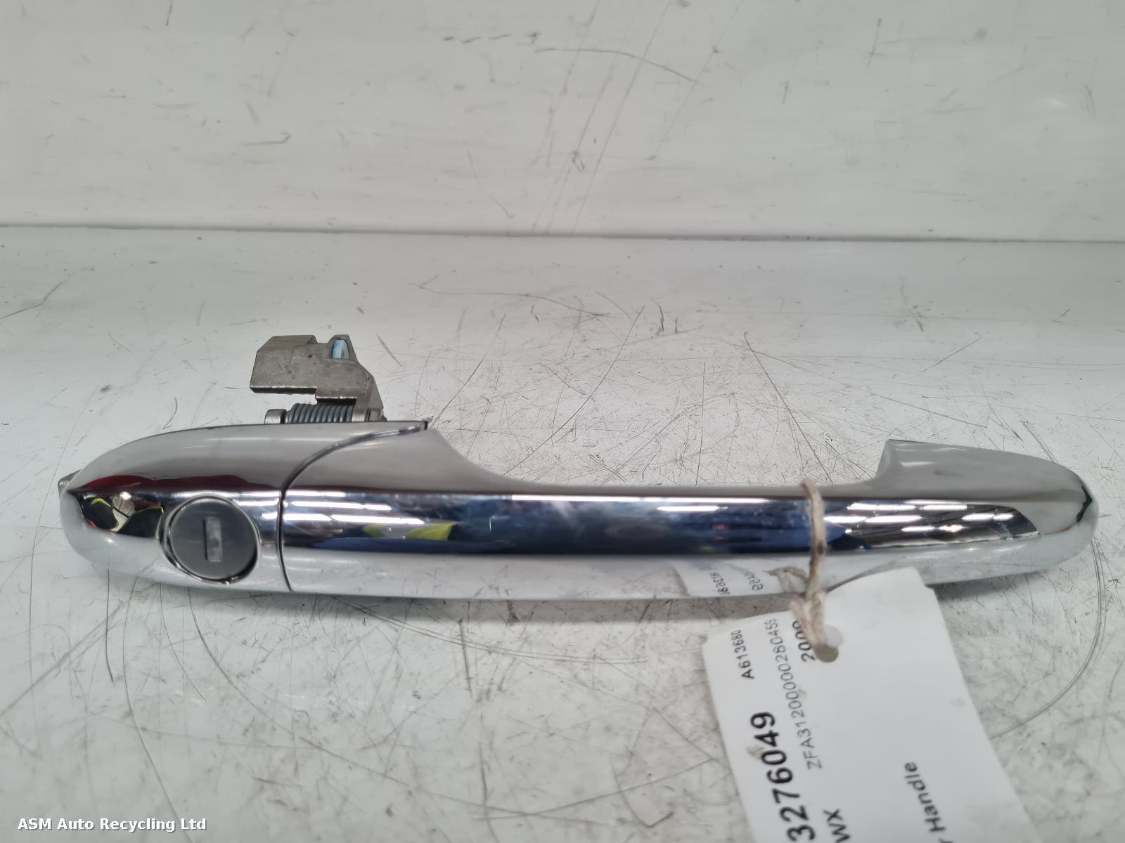 View Auto part Door Handle Fiat 500 2009