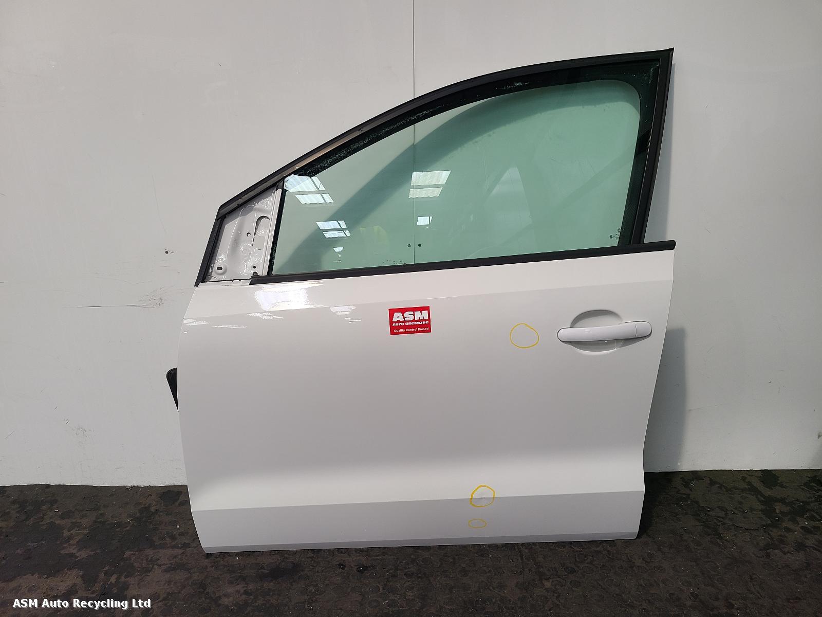 View Auto part L Front Door Volkswagen Polo 2009