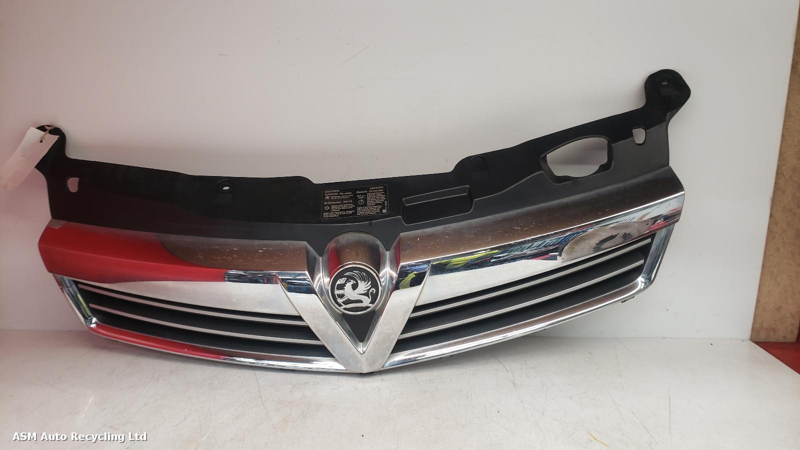 View Auto part Grille Vauxhall Astra 2010