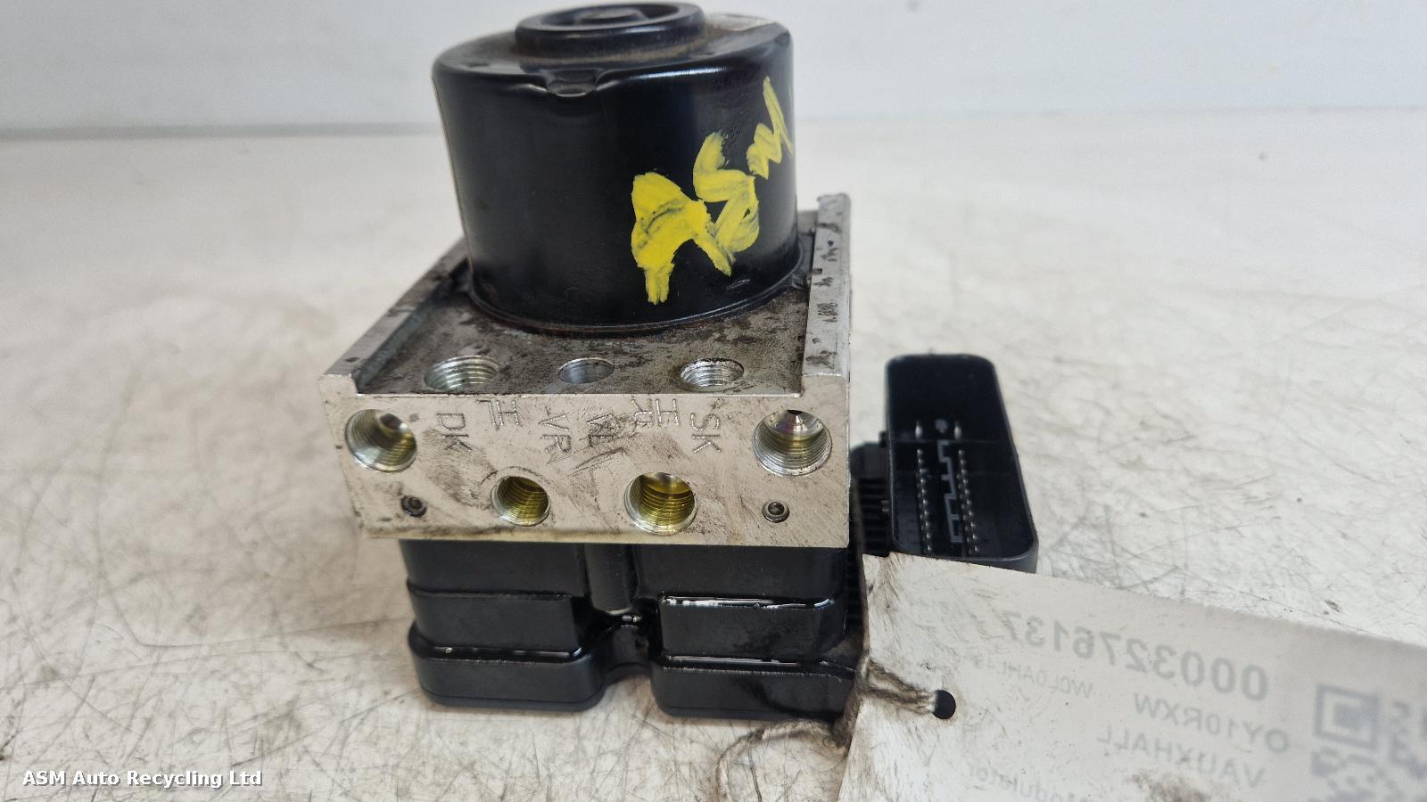 View Auto part ABS Pump/Modulator Vauxhall Astra 2010