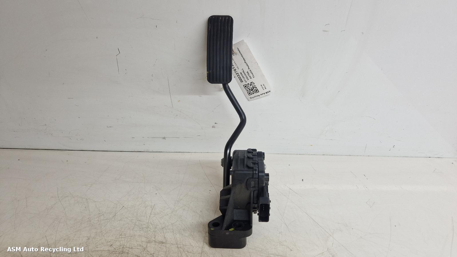 View Auto part Pedal Potentiometer Vauxhall Astra 2010