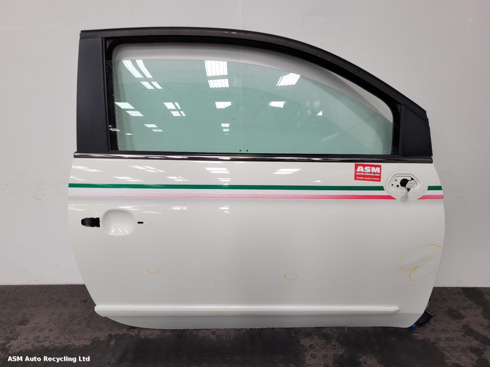 View Auto part R Front Door Fiat 500 2010