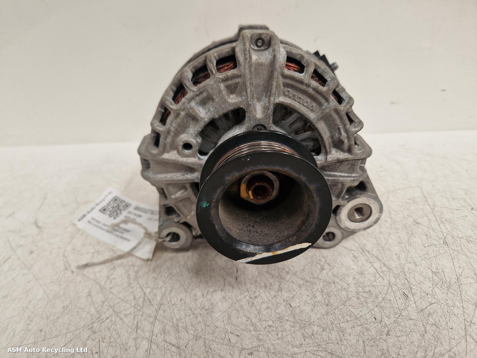 View Auto part Alternator Volvo Xc90 2017