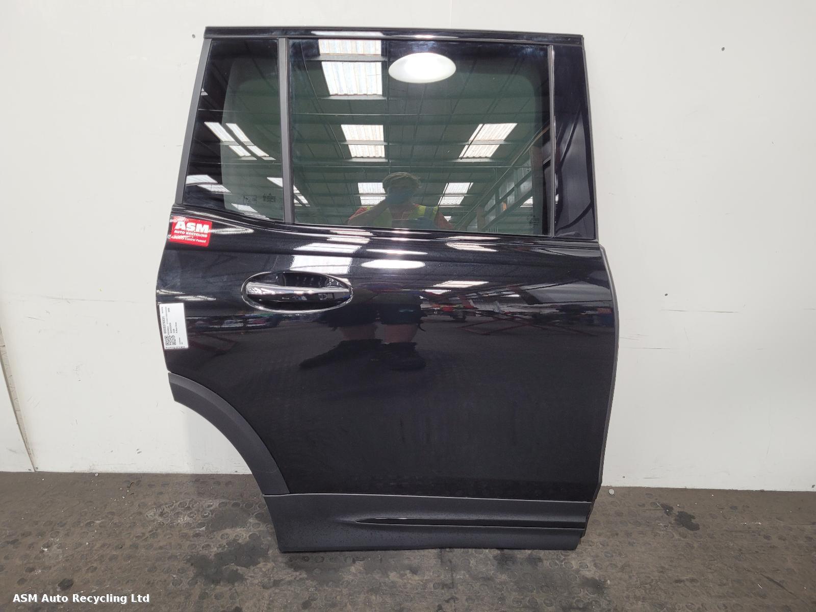 View Auto part R Rear Door Mercedes Eqb 2024