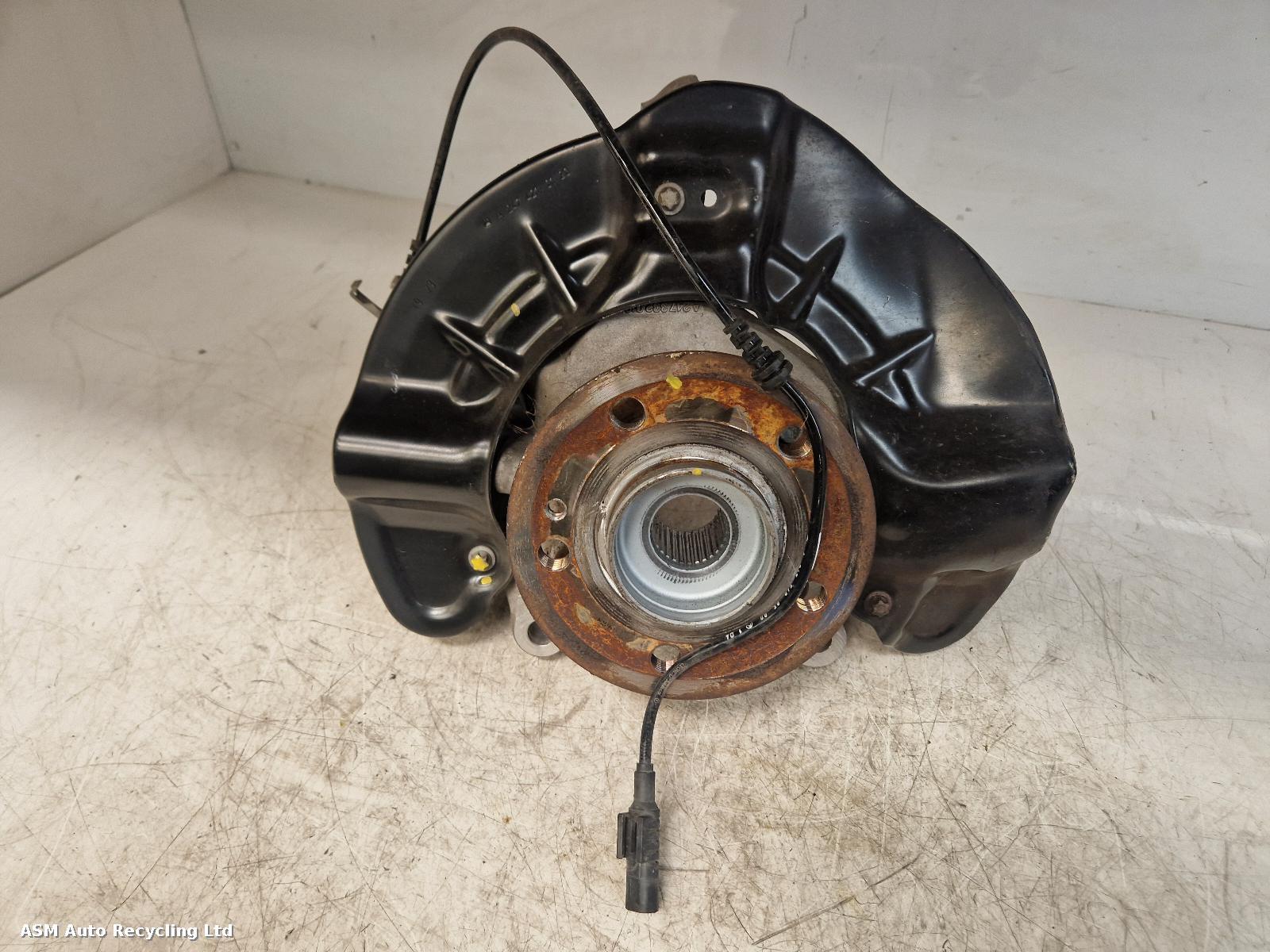 View Auto part LF Hub/Stub Axle Assembly Mercedes Eqb 2024