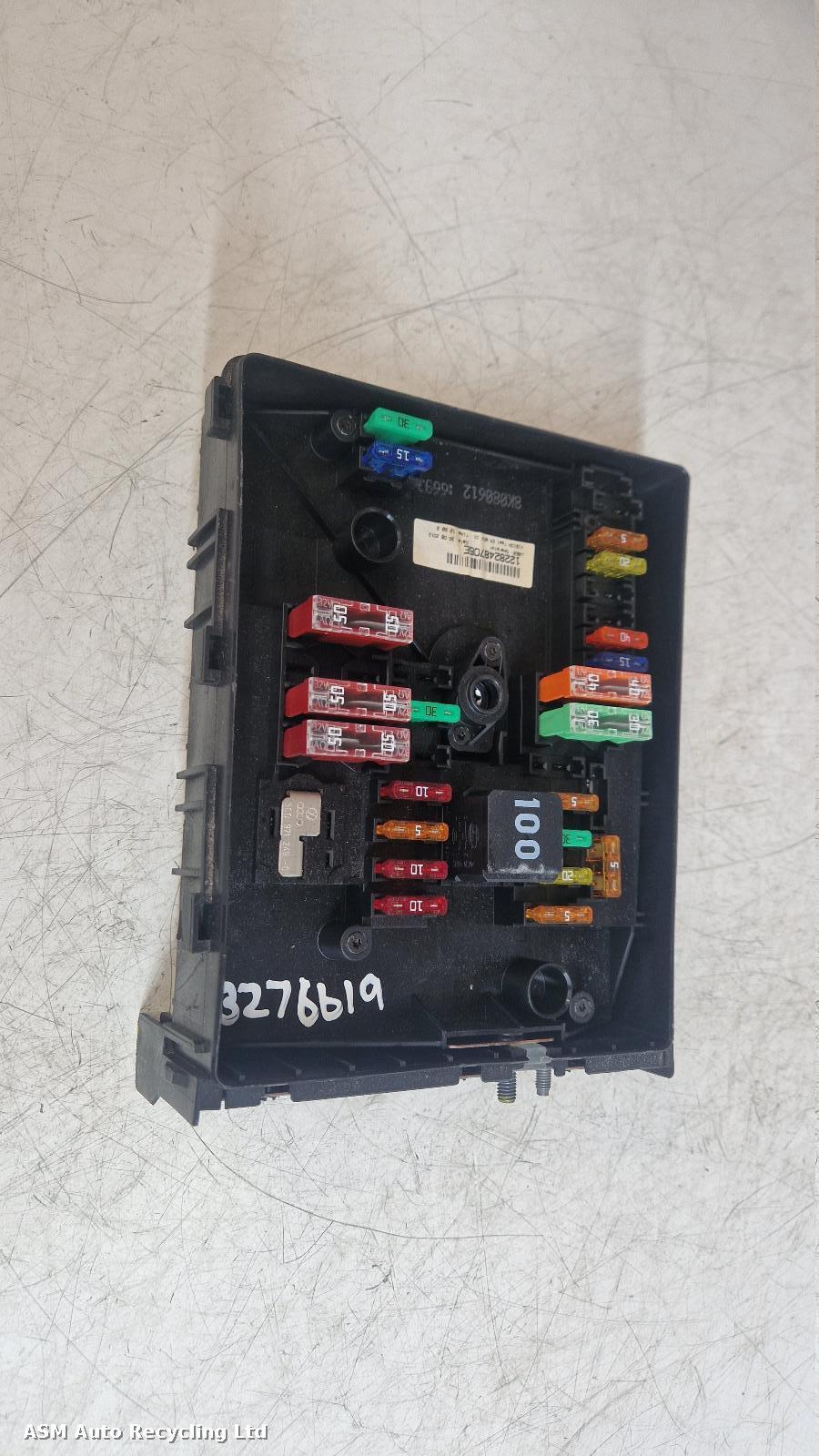 View Auto part Fuse Box Skoda Octavia 2012
