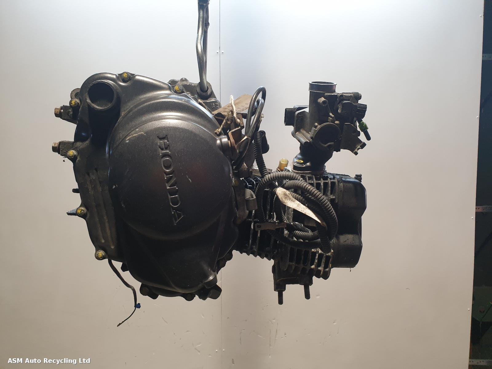 View Auto part Engine Honda Cbf125 2014