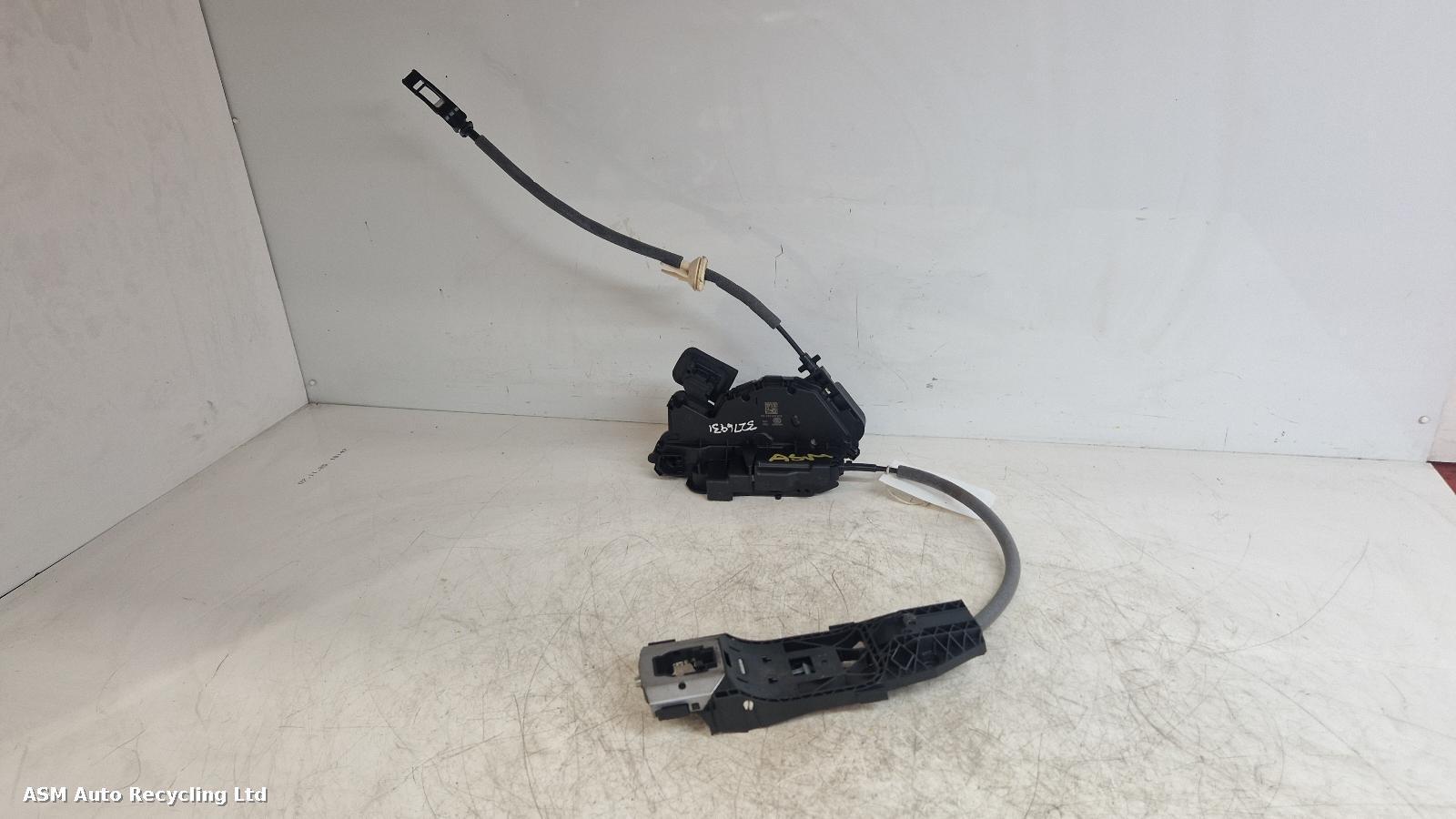 View Auto part Door Lock Assembly Volkswagen Golf 2019