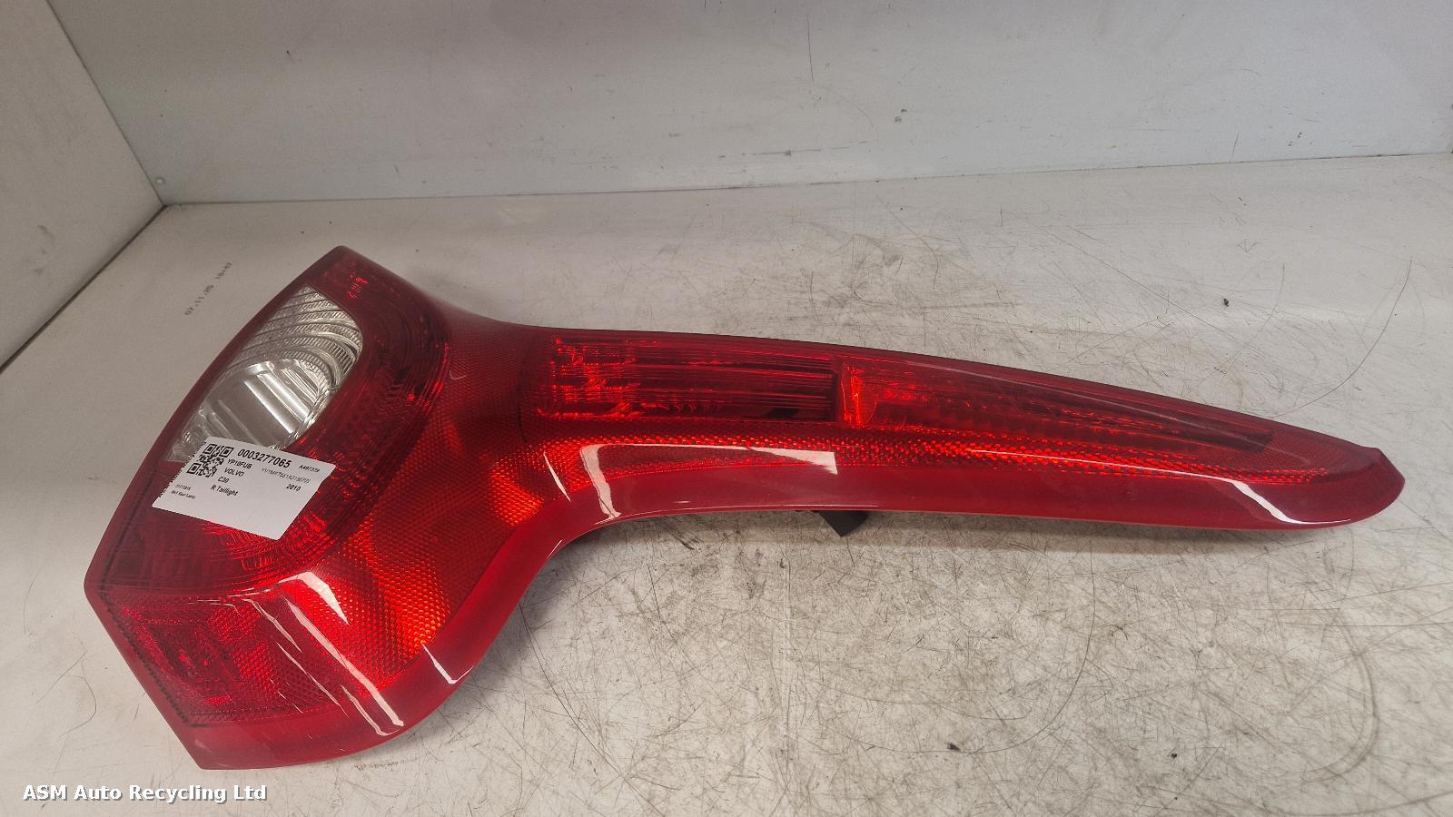 View Auto part R Taillight Volvo C30 2010
