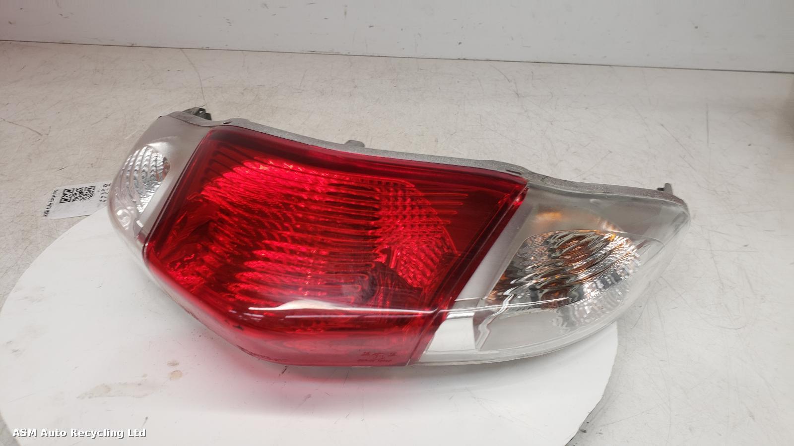 View Auto part Taillight Piaggio Fly 2015