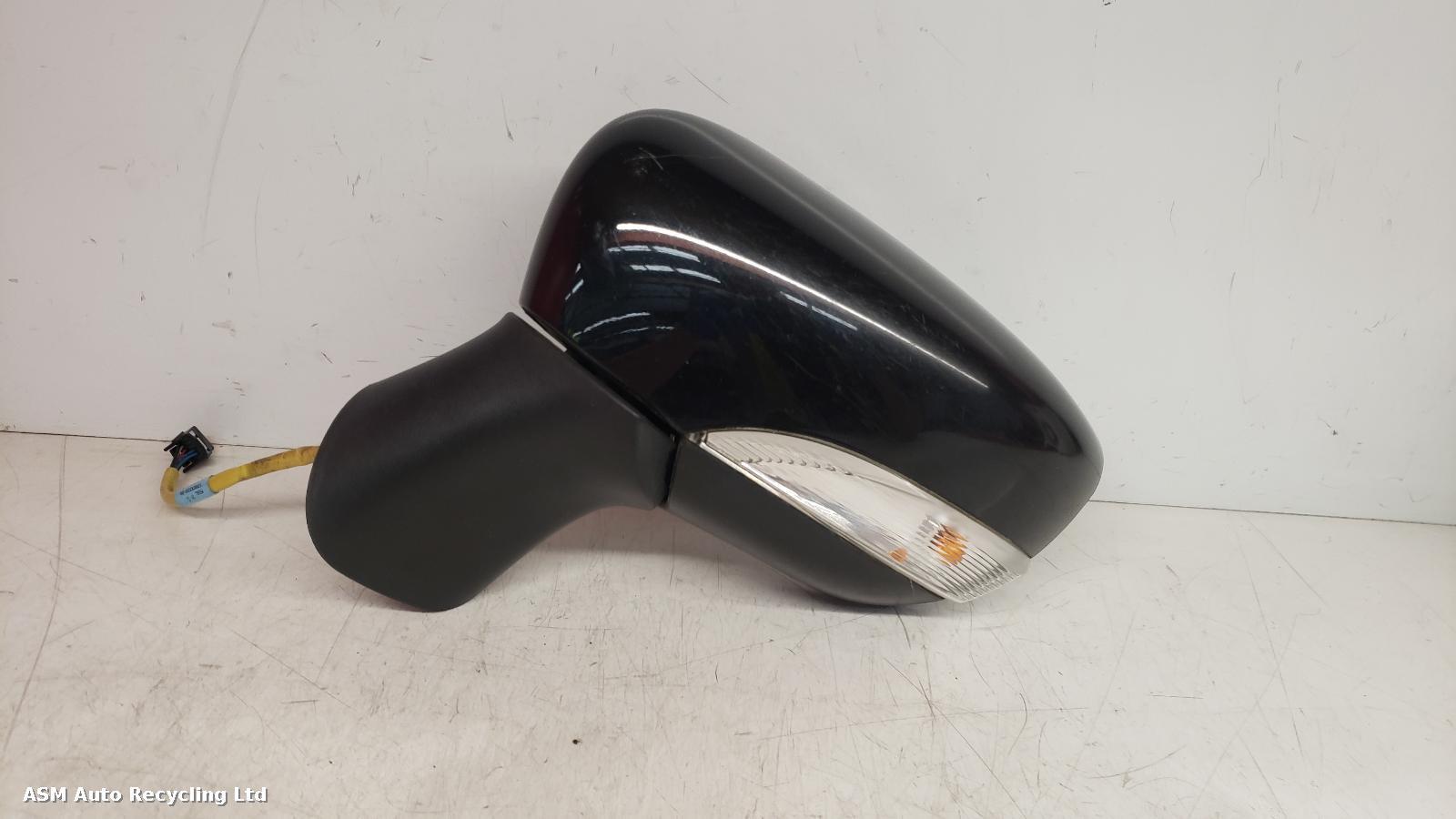 View Auto part L Door Mirror Renault Captur 2013