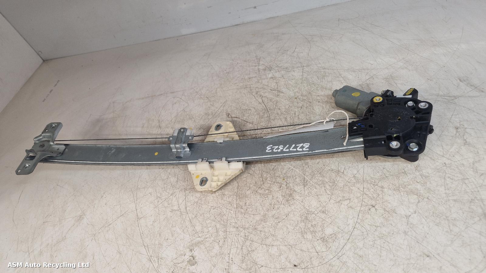 View Auto part RF Window Regulator Honda Crv 2012