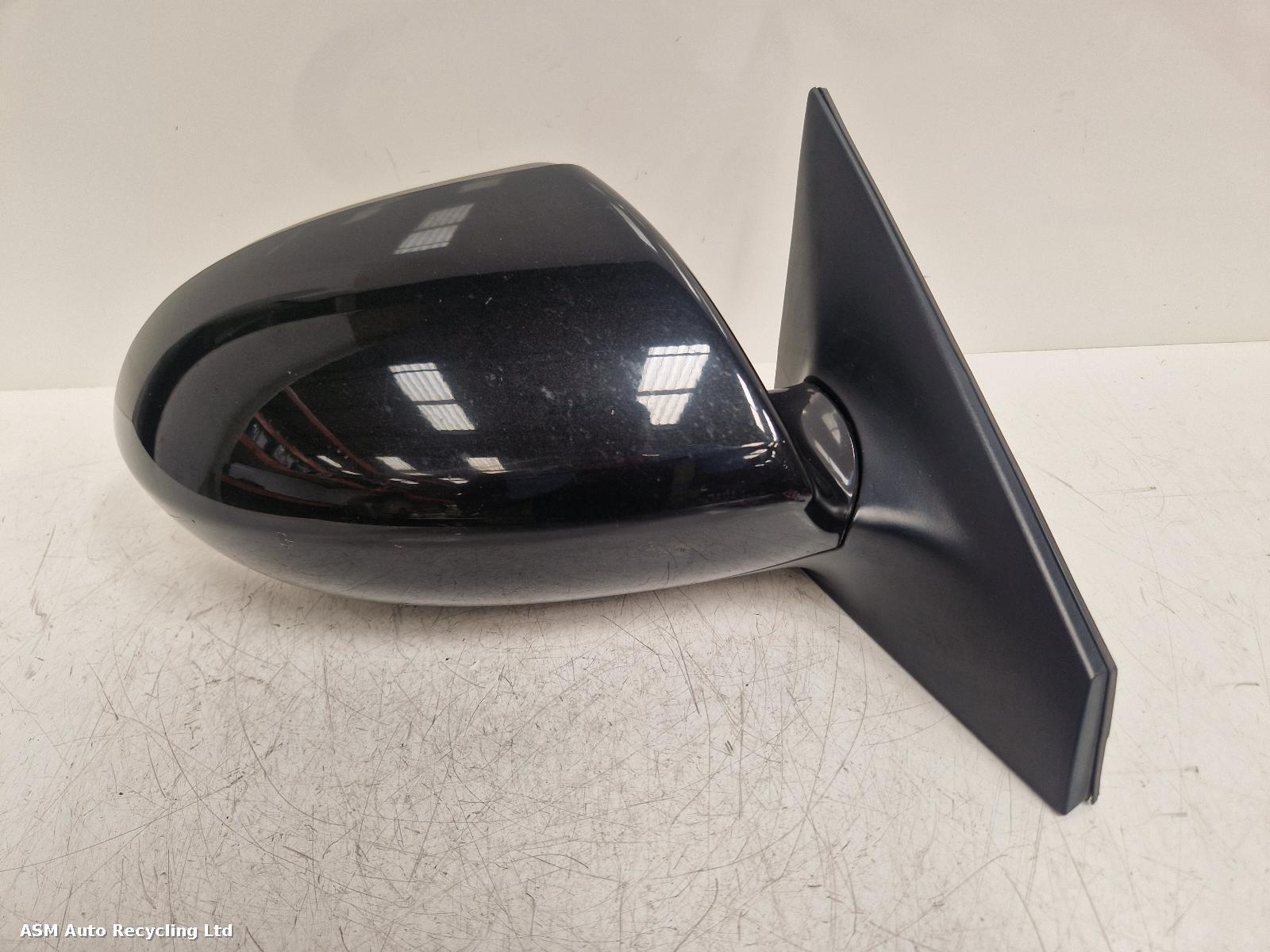 View Auto part R Door Mirror Kia Sportage 2011