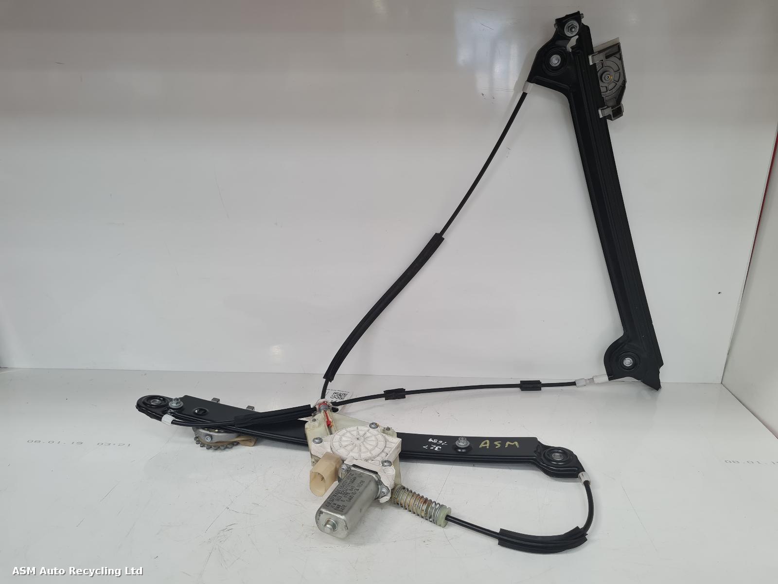 View Auto part RF Window Regulator Bmw 1 Series 2010