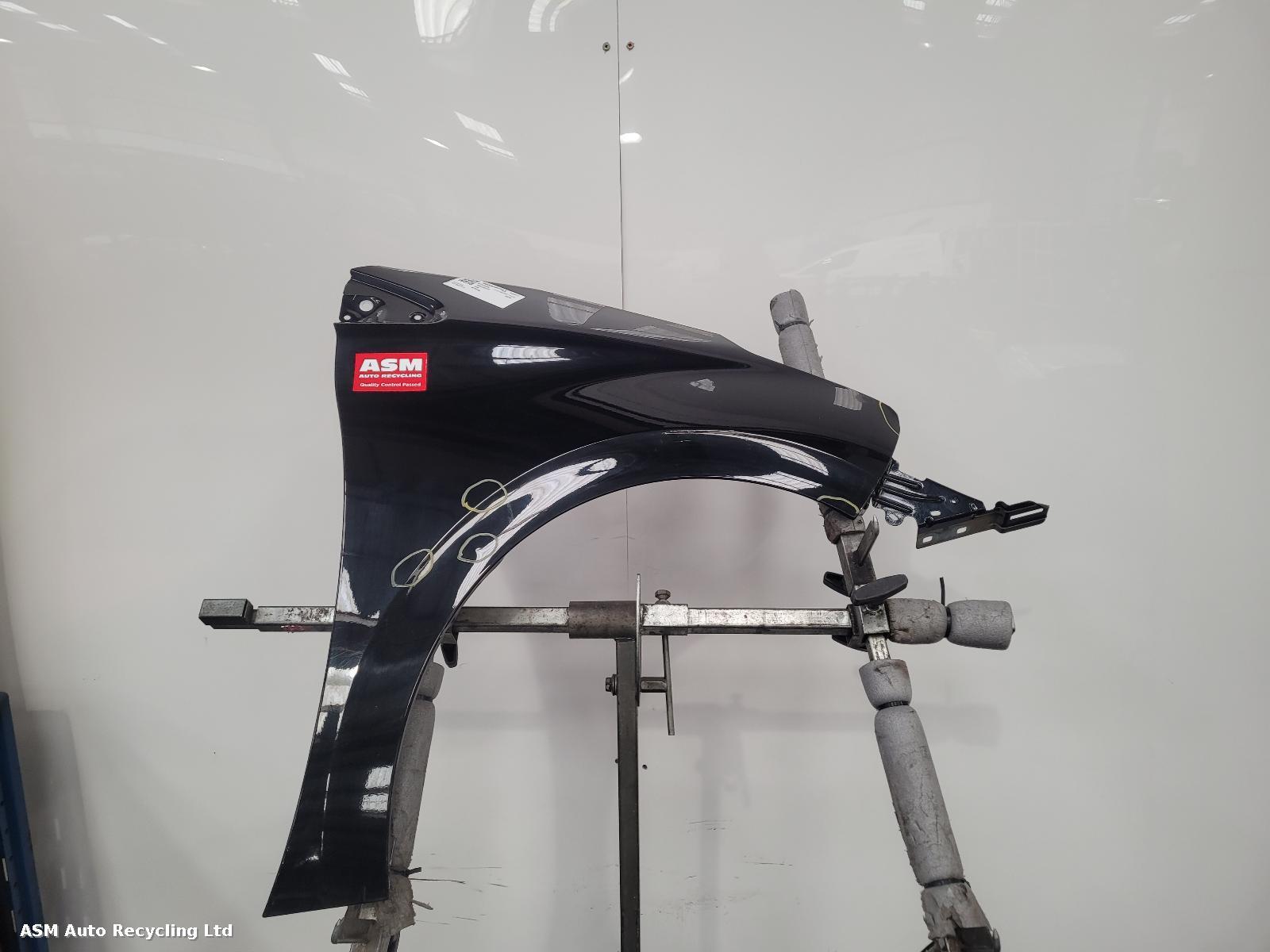 View Auto part R Wing Peugeot 208 2015