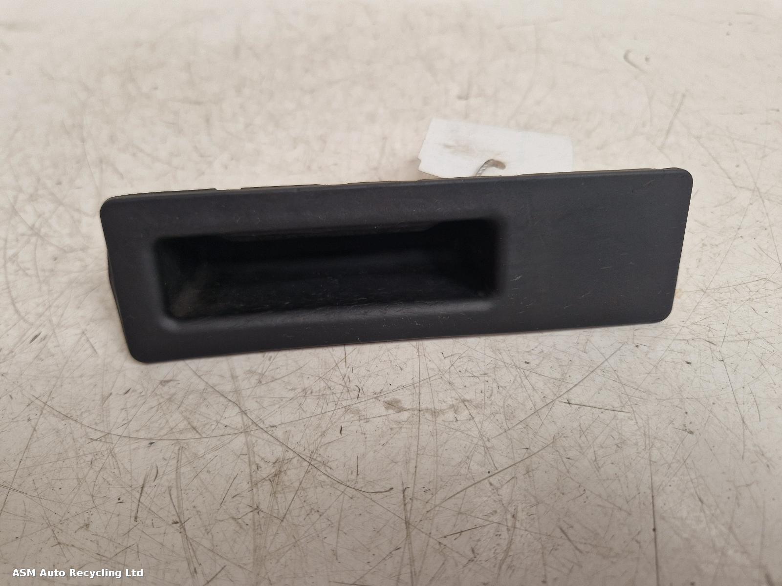 View Auto part Tailgate Handle Bmw 5 Series 2012