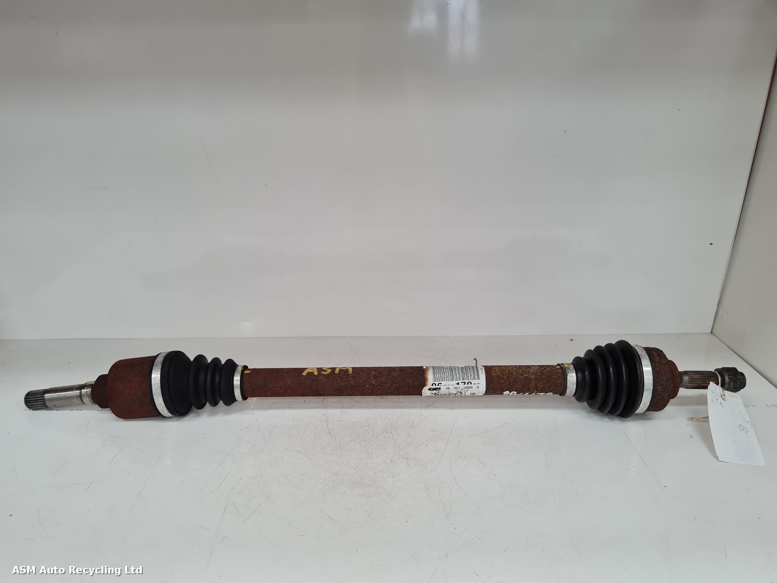 View Auto part Right Driveshaft Peugeot 207 2010