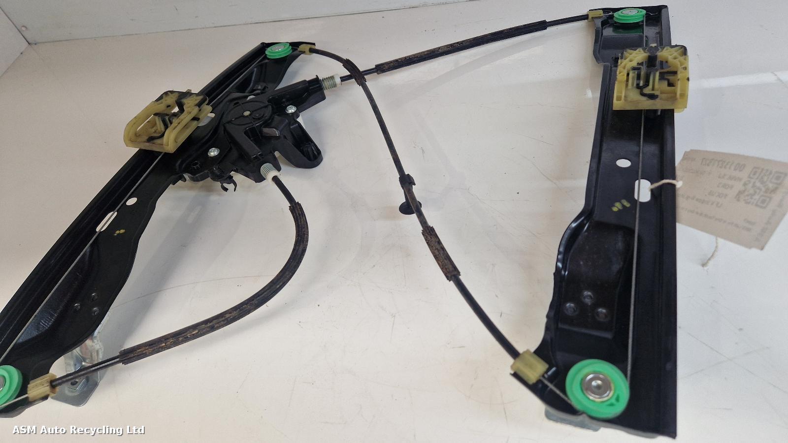 View Auto part LF Window Regulator Ford Focus 2016
