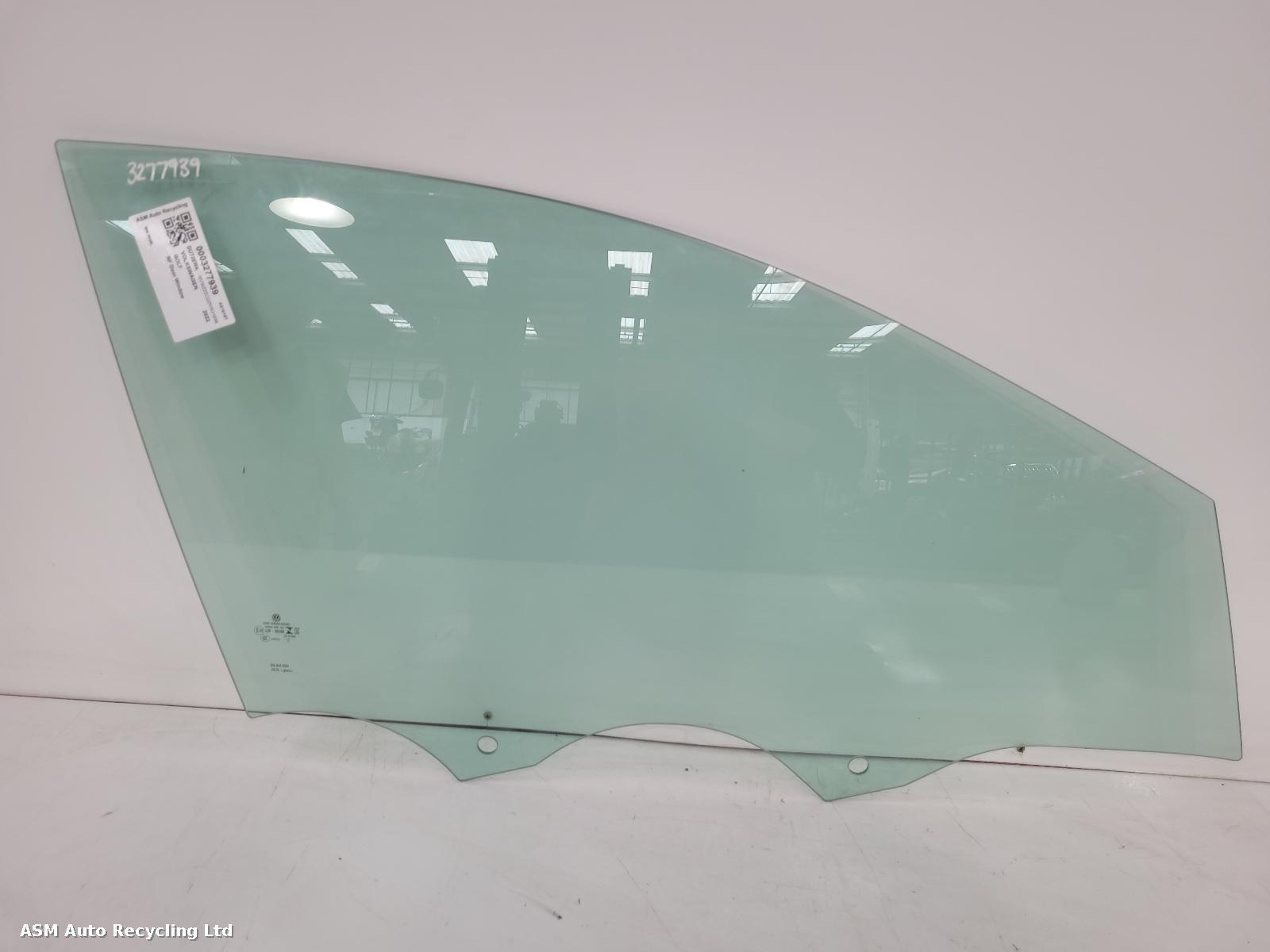 View Auto part RF Door Window Volkswagen Golf 2022