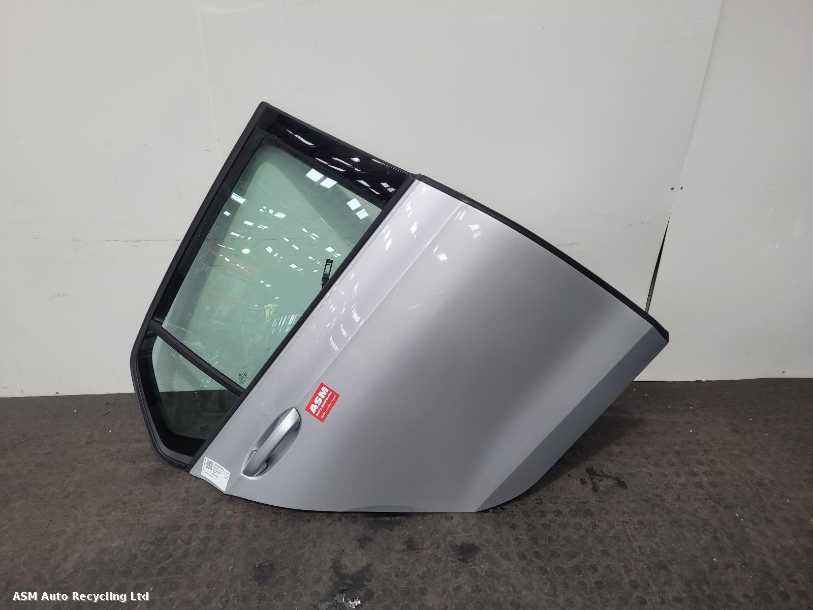View Auto part R Rear Door Volkswagen Golf 2022