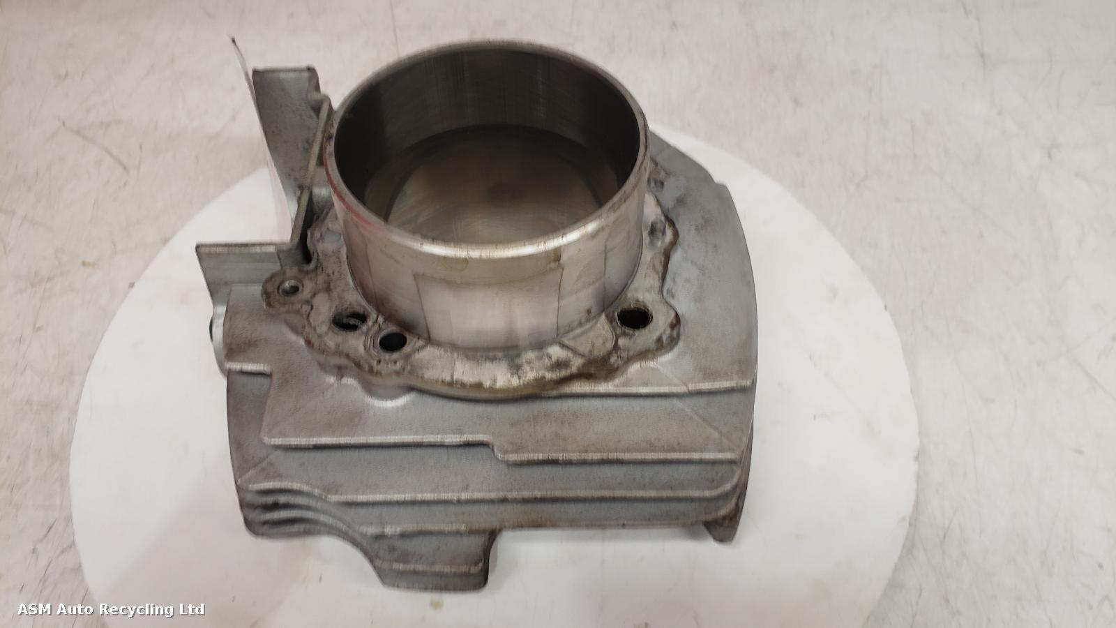 View Auto part Misc Ducati Monster 600 2000