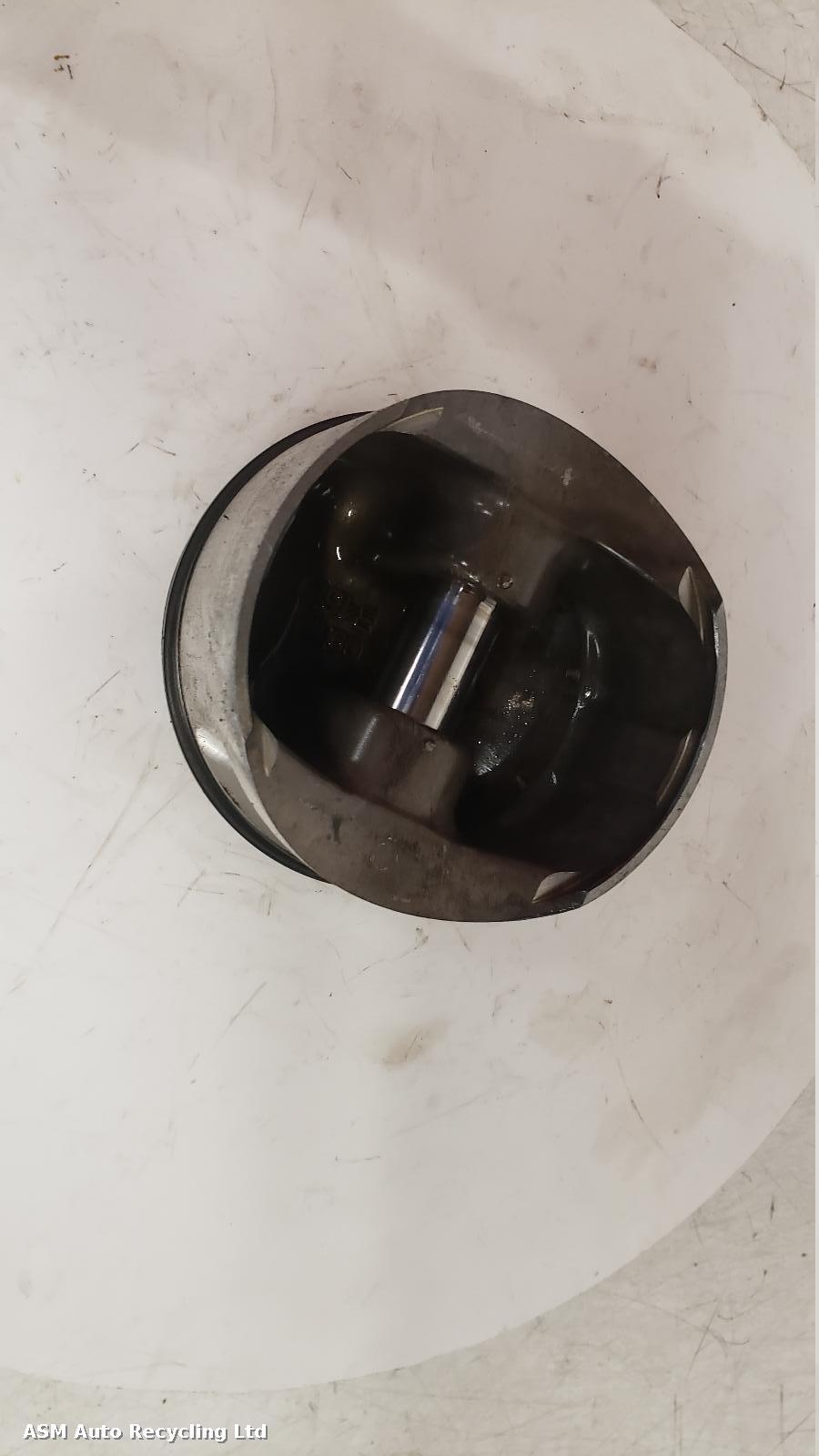 View Auto part Misc Ducati Monster 600 2000