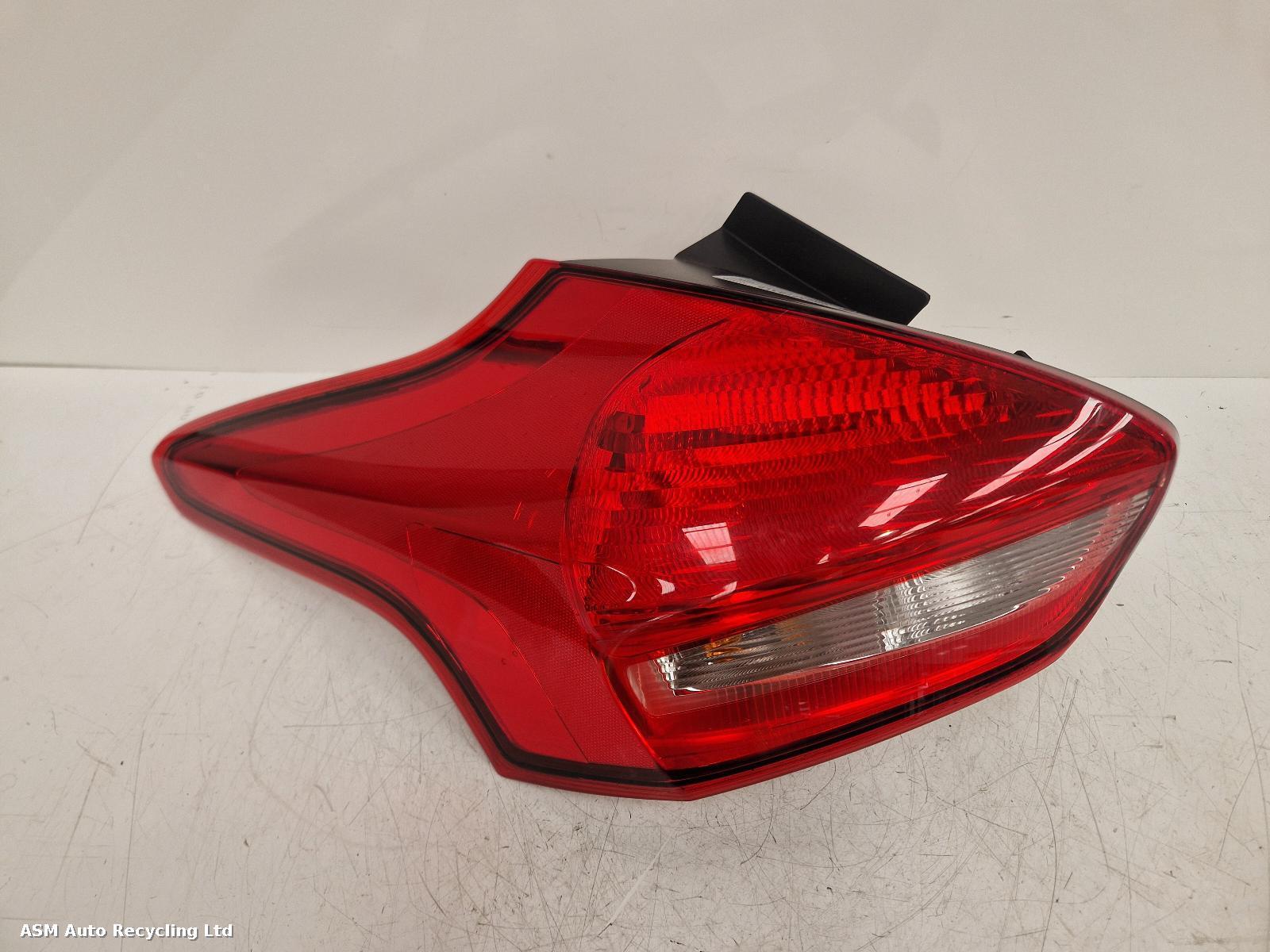 View Auto part L Taillight Ford Focus 2016
