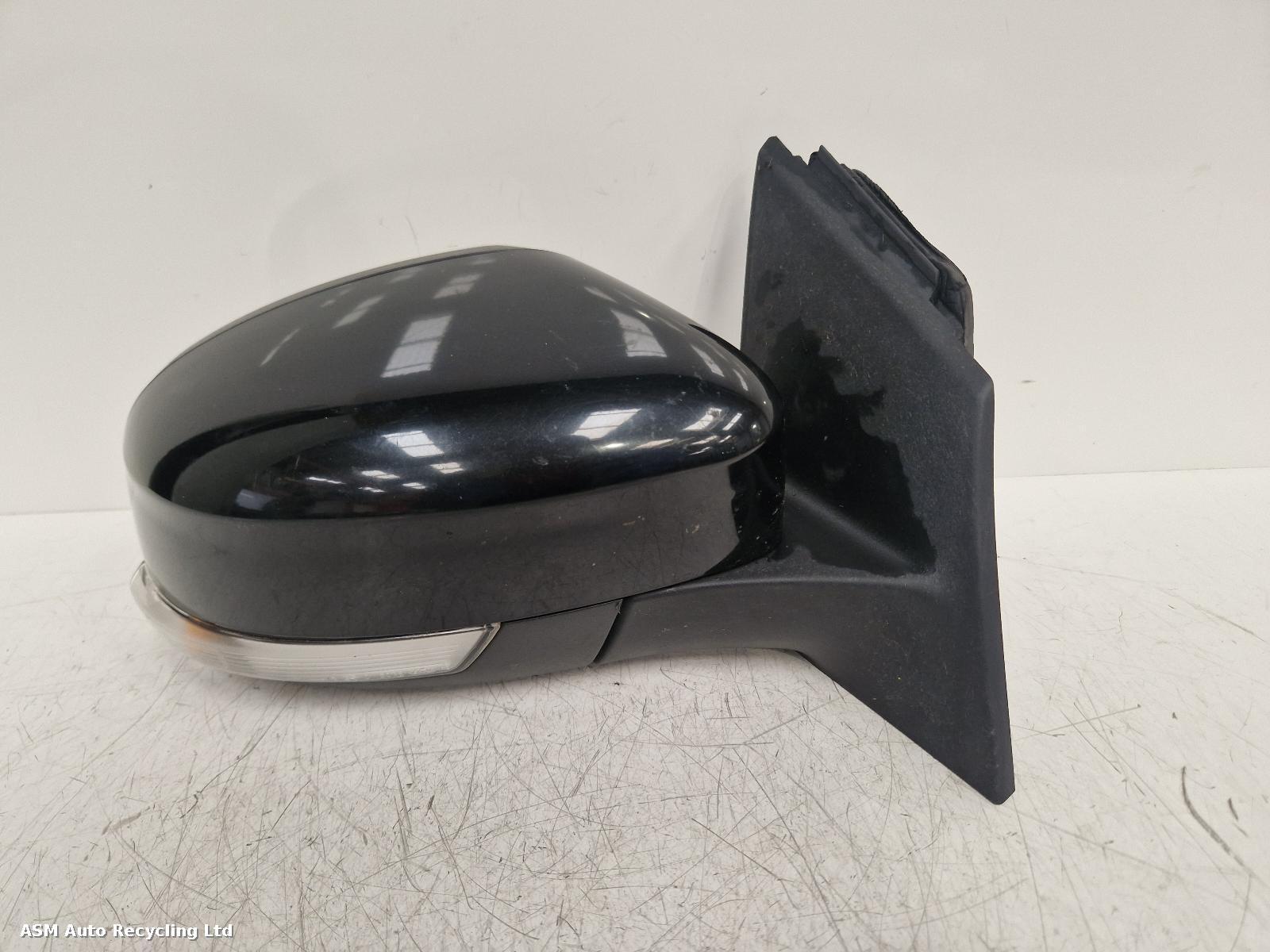 View Auto part R Door Mirror Ford Focus 2015