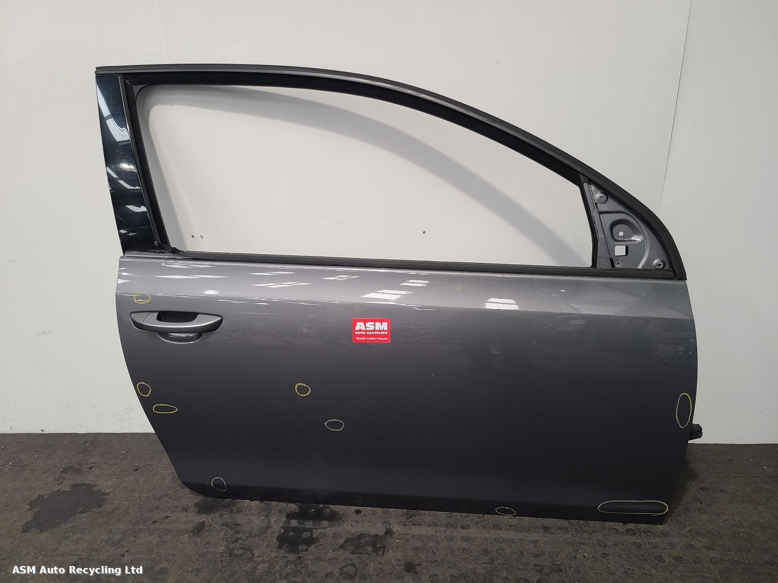 View Auto part R Front Door Volkswagen Golf 2010