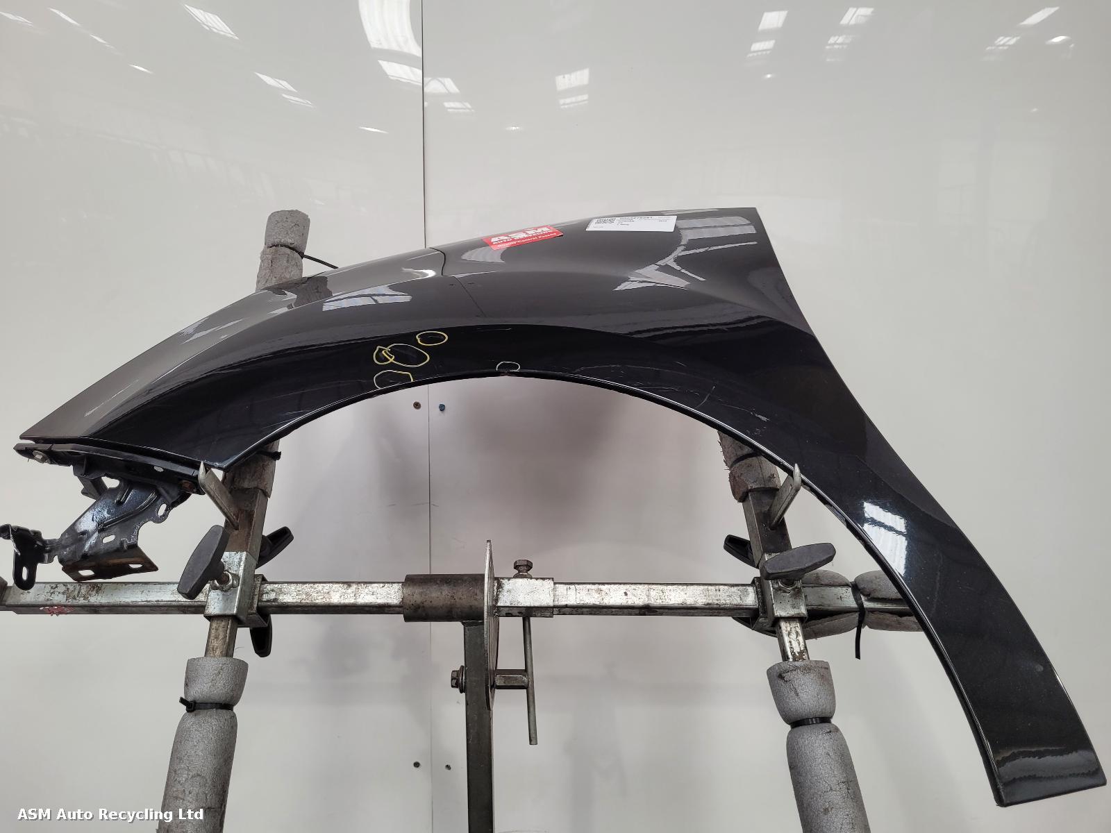 View Auto part L Wing Citroen C3 2010