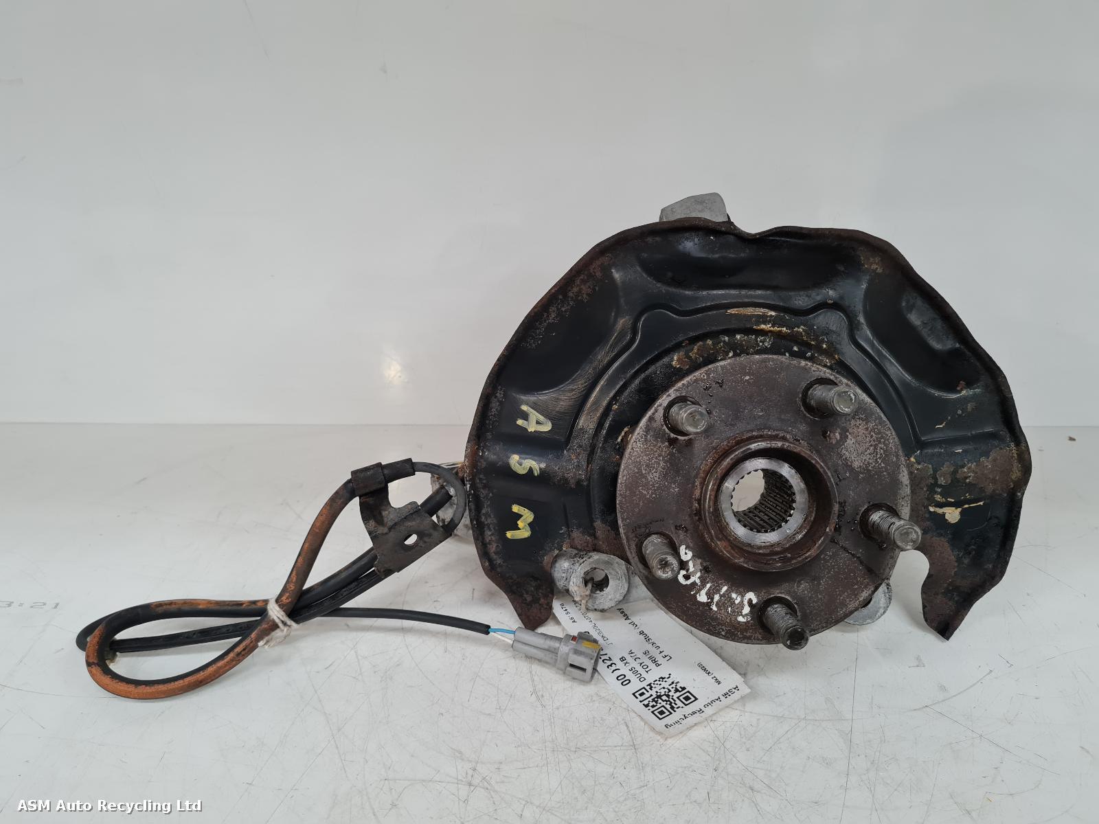 View Auto part LF Hub/Stub Axle Assembly Toyota Prius 2005