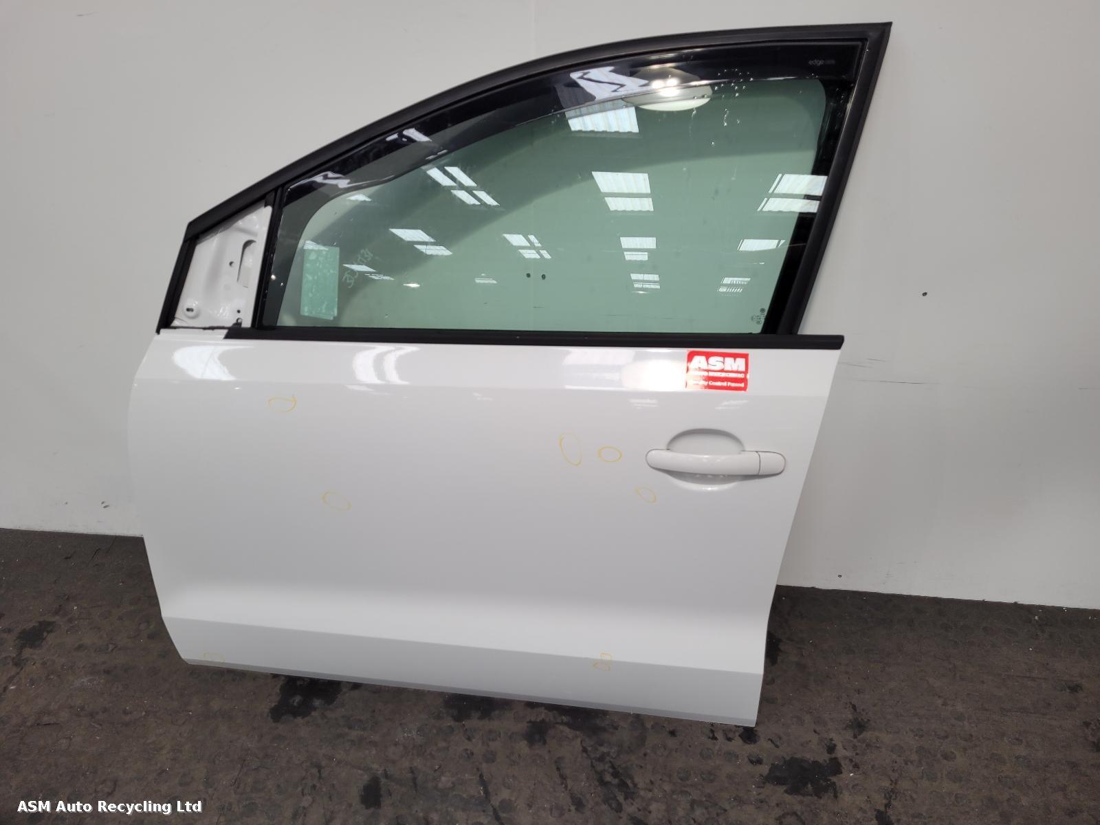 View Auto part L Front Door Volkswagen Polo 2012
