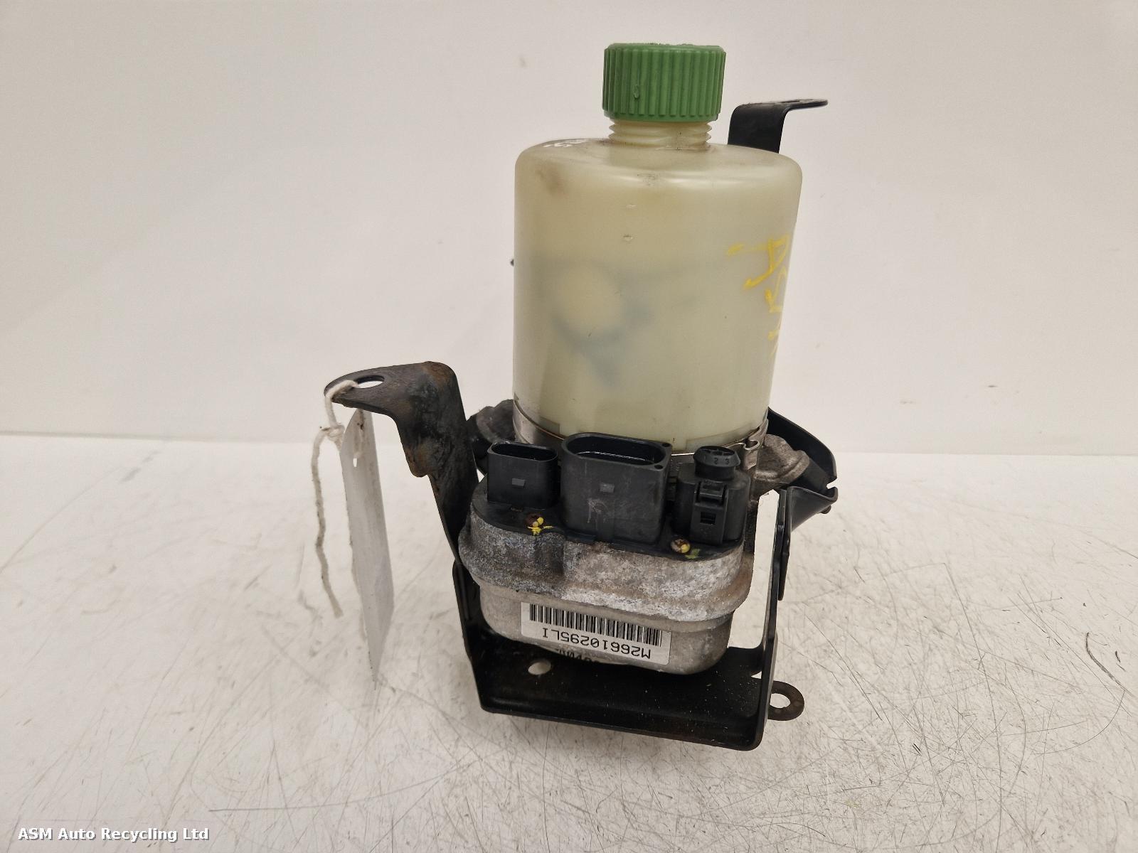 View Auto part Steering Pump Volkswagen Polo 2012