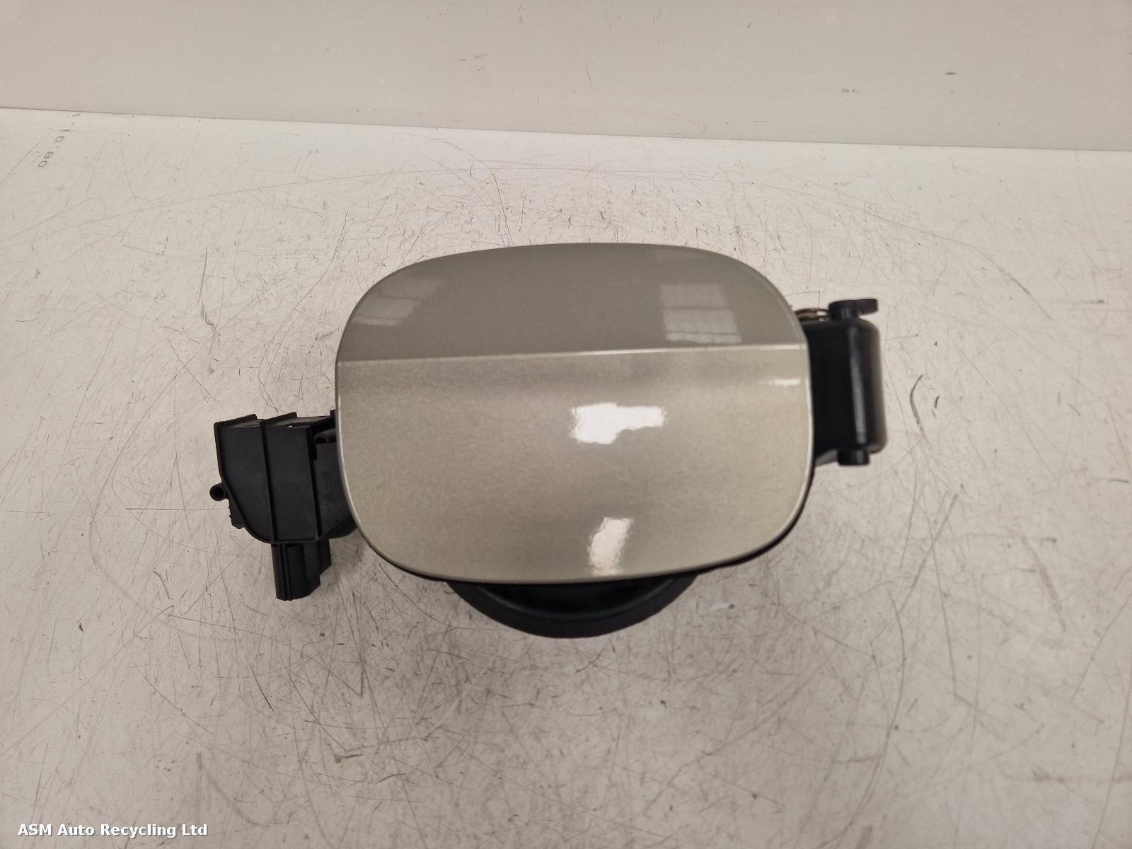 View Auto part Fuel Filler Flap Ford Mondeo 2009
