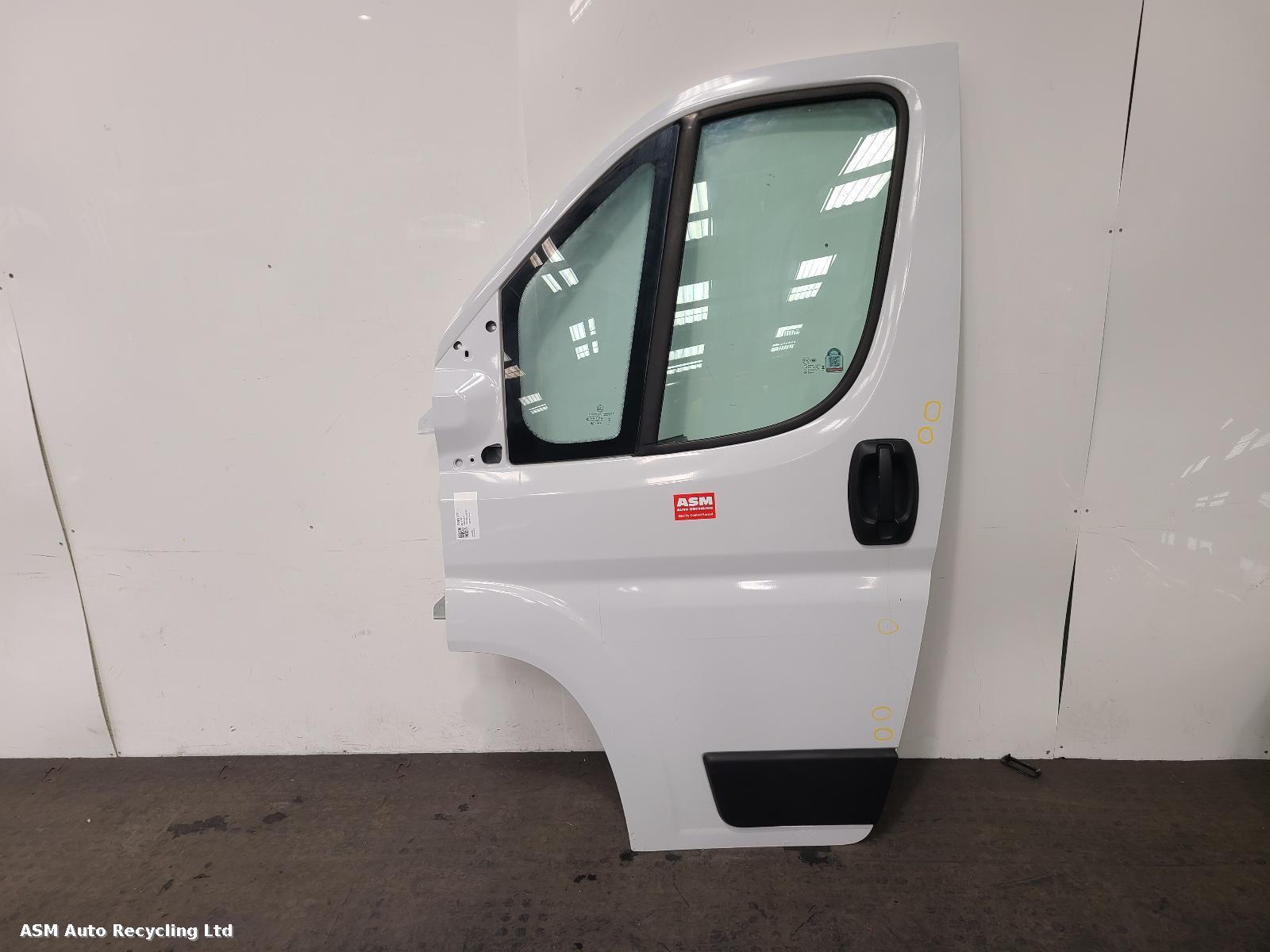 View Auto part L Front Door Citroen Relay/jumper 2023