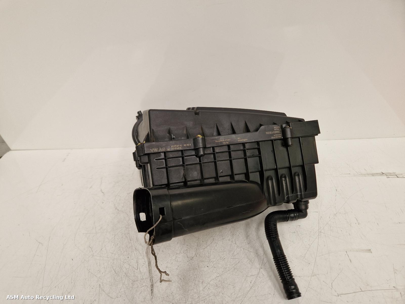 View Auto part Air Cleaner/Box Volkswagen Sharan 2014