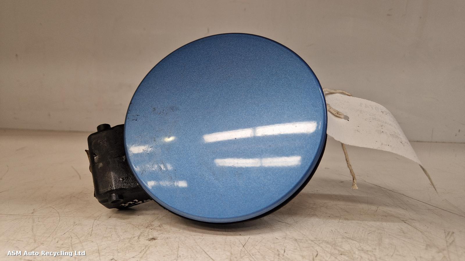 View Auto part Fuel Filler Flap Volkswagen Polo 2008