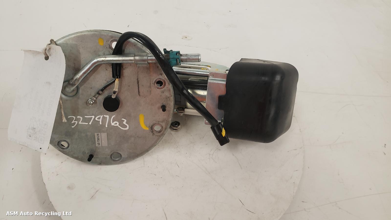 View Auto part Fuel Pump Honda Cb1000r 2010