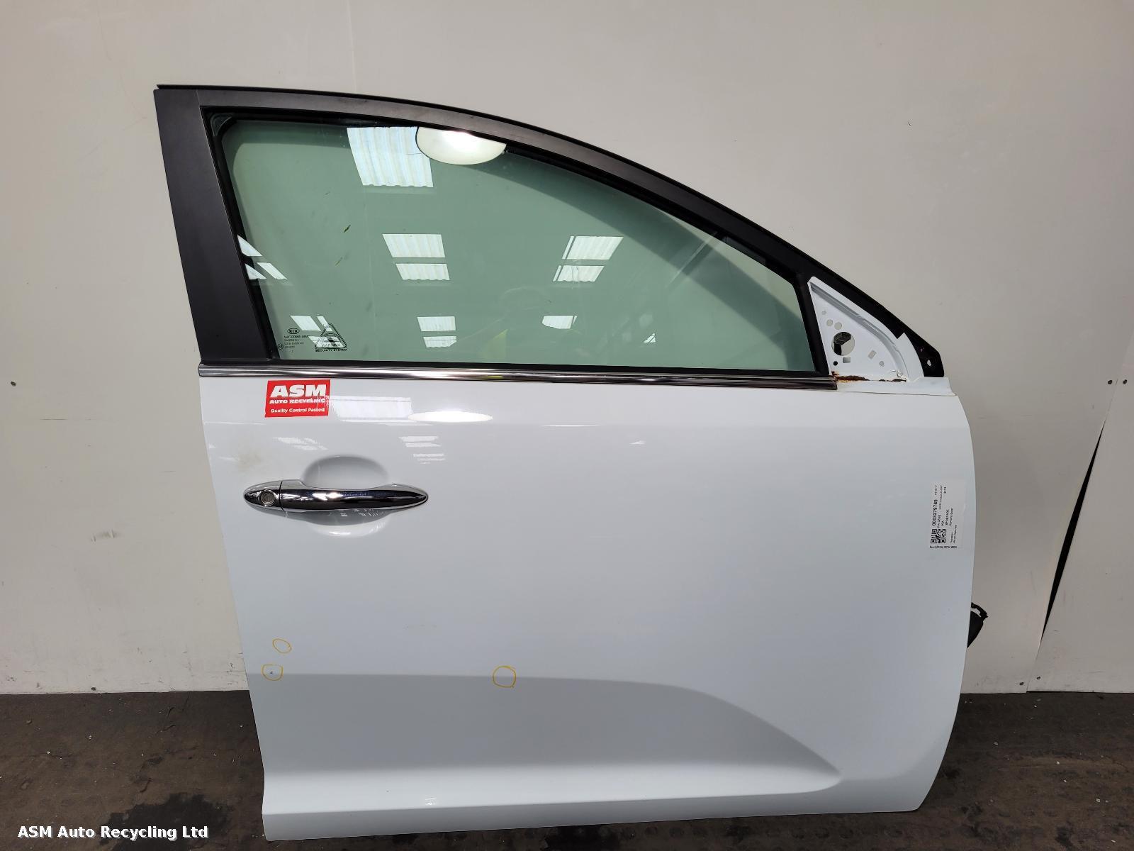 View Auto part R Front Door Kia Sportage 2013