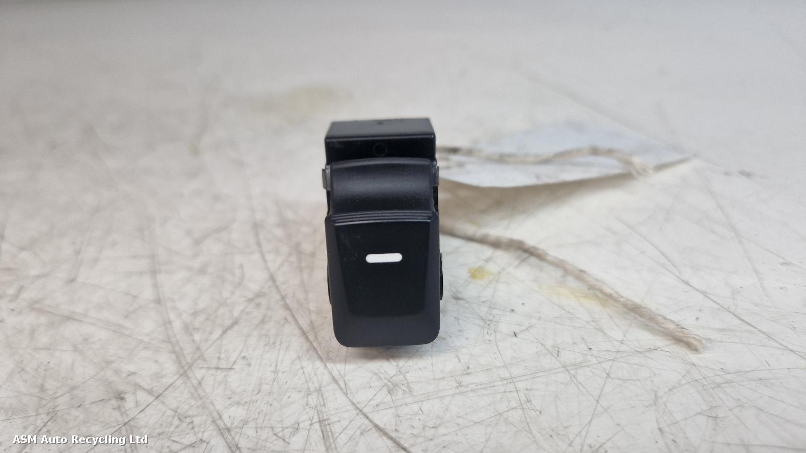 View Auto part Elect. Window Switch Kia Sportage 2013