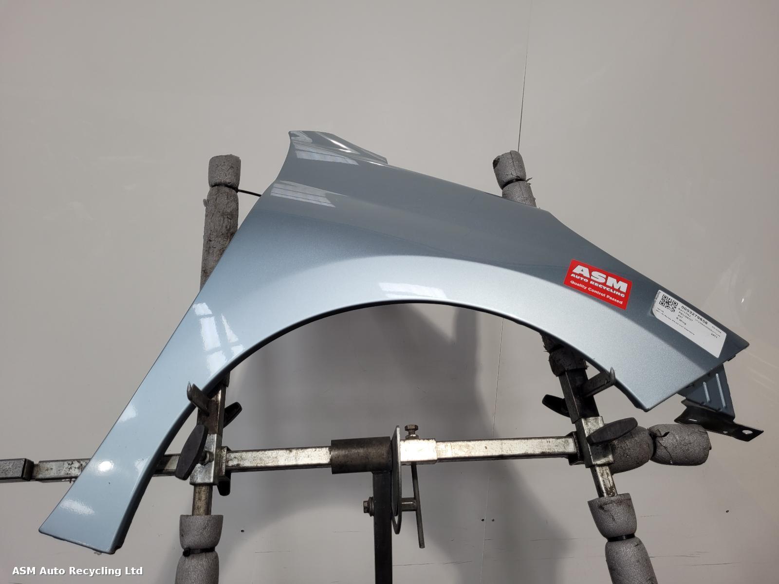 View Auto part R Wing Peugeot 207 2011