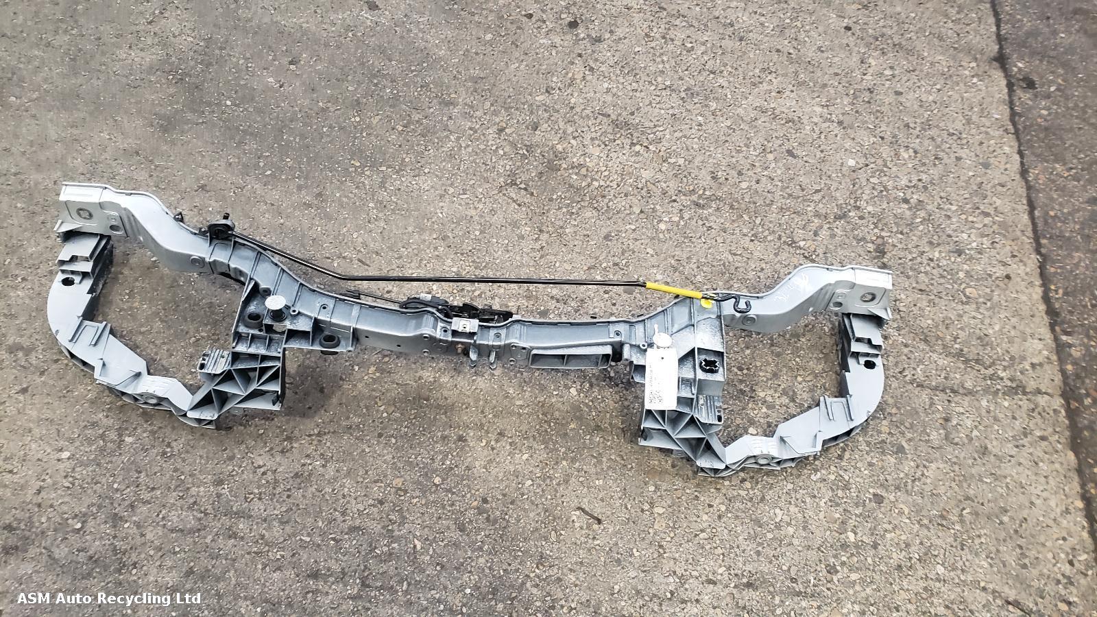 View Auto part Front Panel Ford Focus 2015