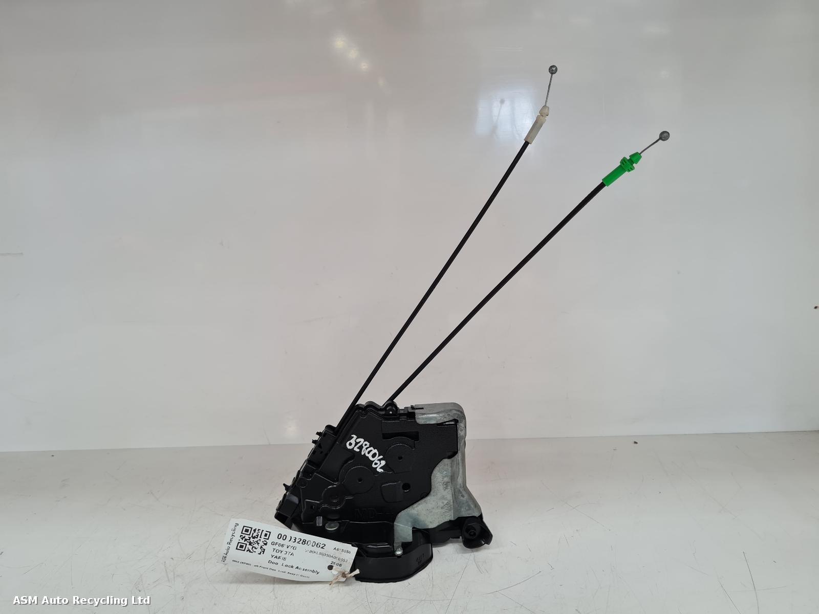 View Auto part Door Lock Assembly Toyota Yaris 2006