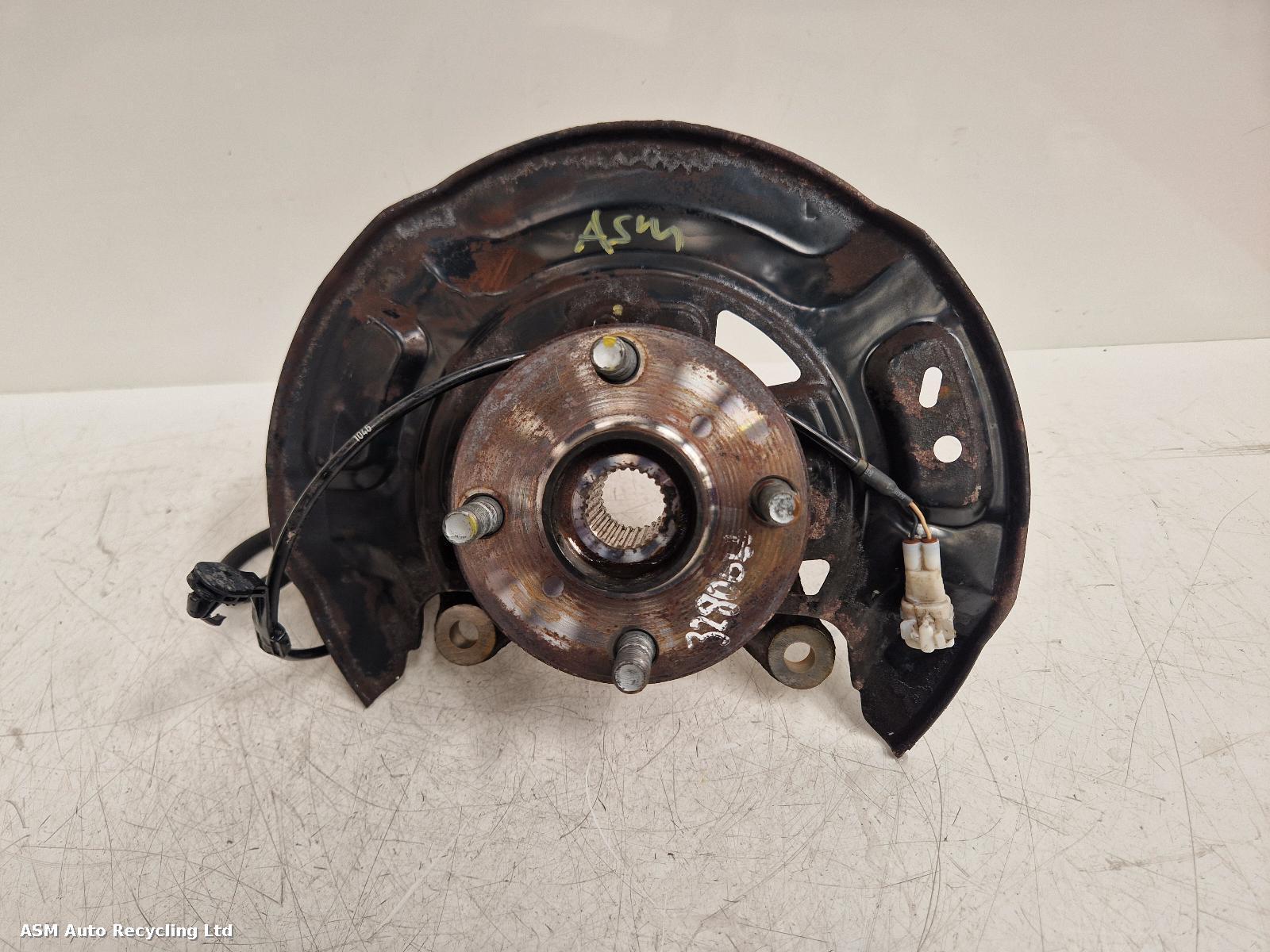 View Auto part LF Hub/Stub Axle Assembly Toyota Yaris 2006