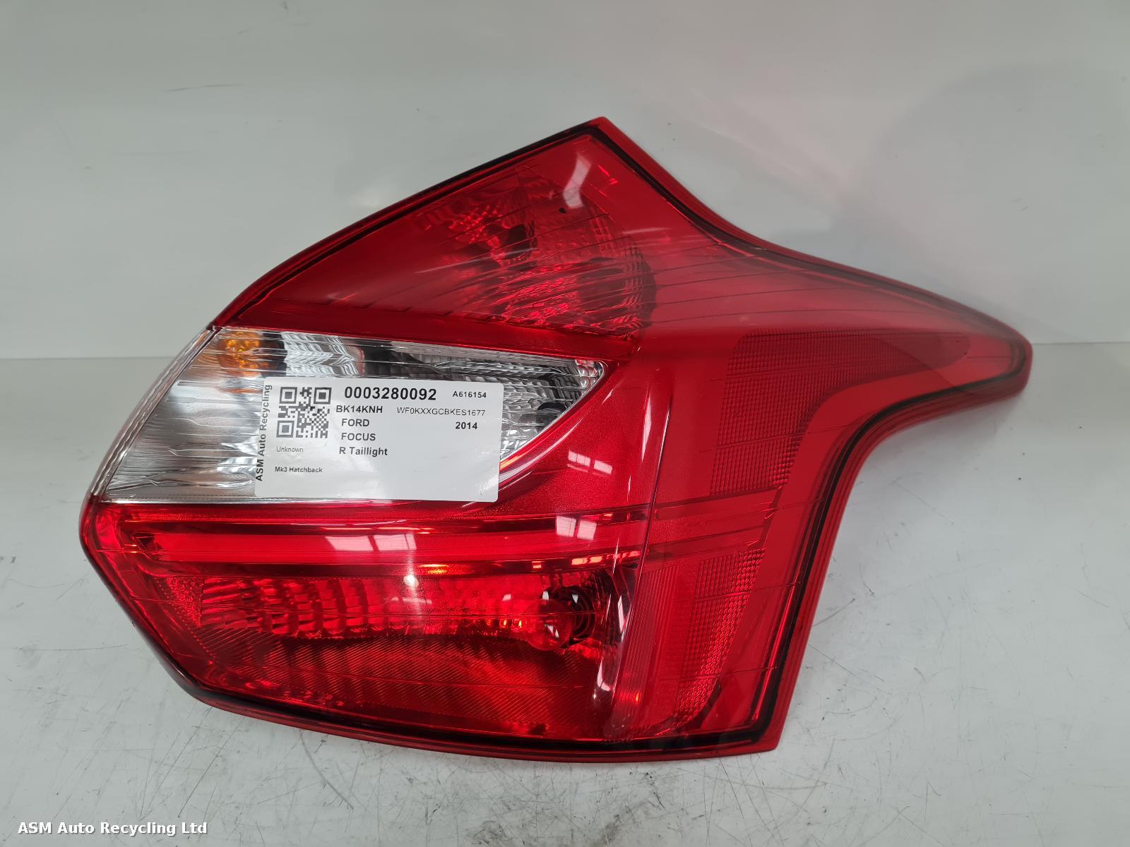 View Auto part R Taillight Ford Focus 2014